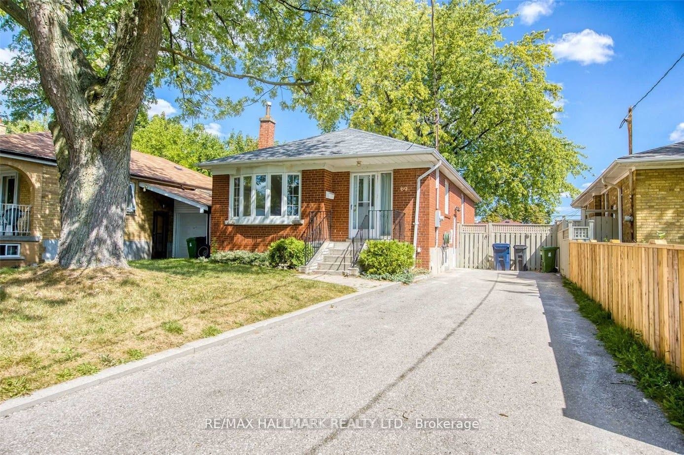 BSMT-69 Barrymore Road, Toronto, ON, M1J 1W5