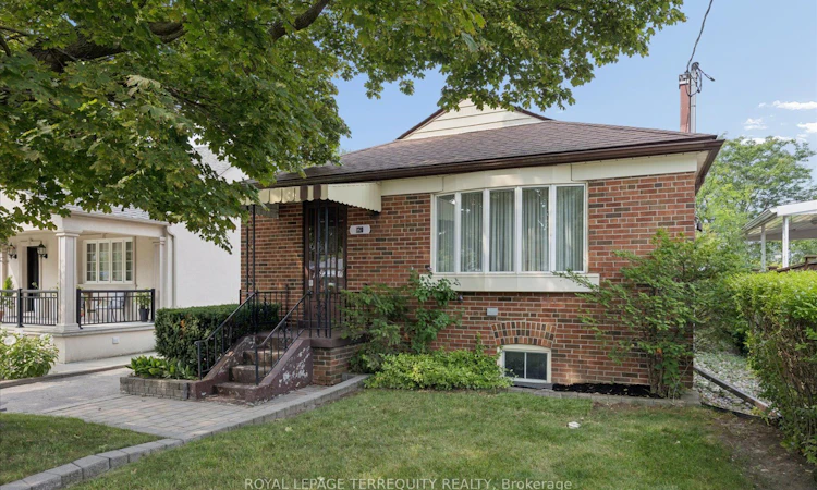 120 Ellington Drive