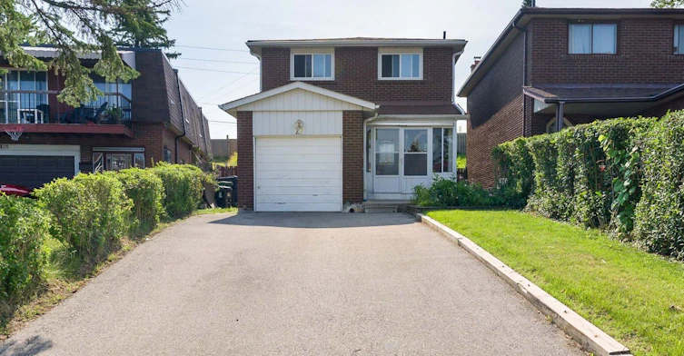 27 Keyworth Trail, Toronto, ON, M1S 2V2 - 2
