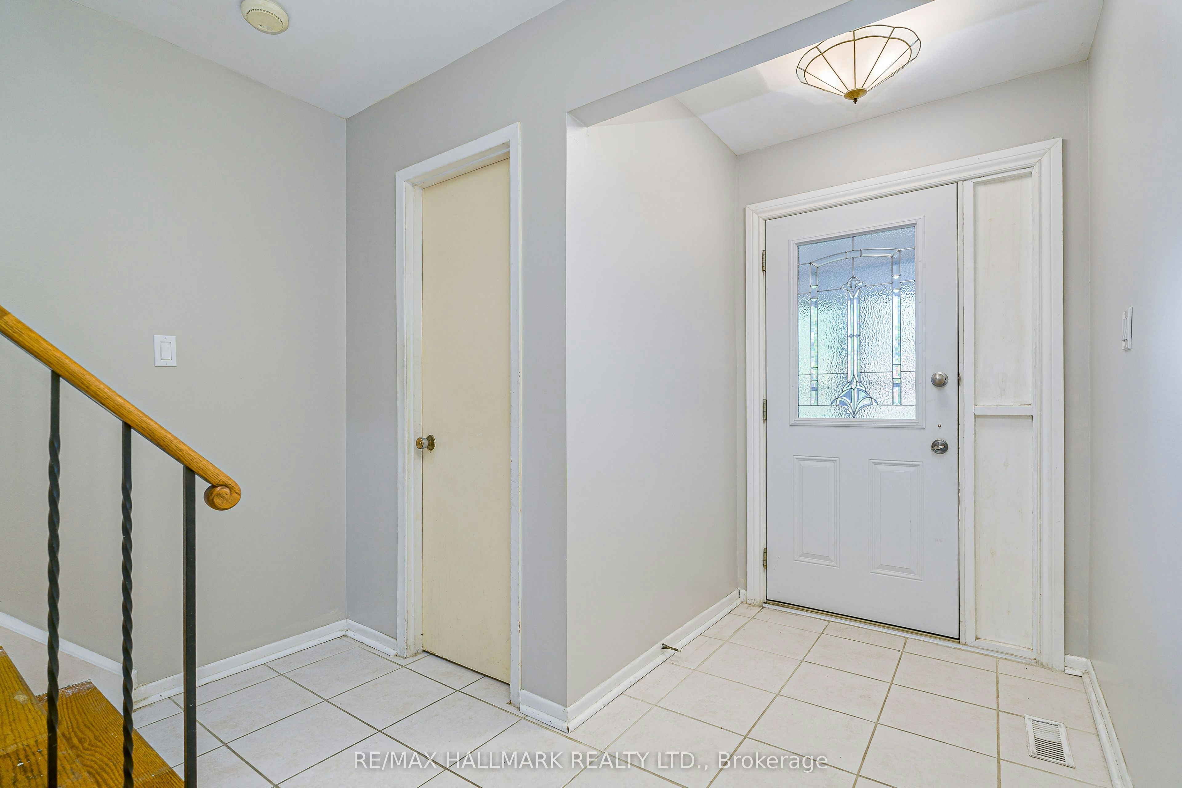 Upper-27 Keyworth Trail, Toronto, ON, M1S 2V2 - 4
