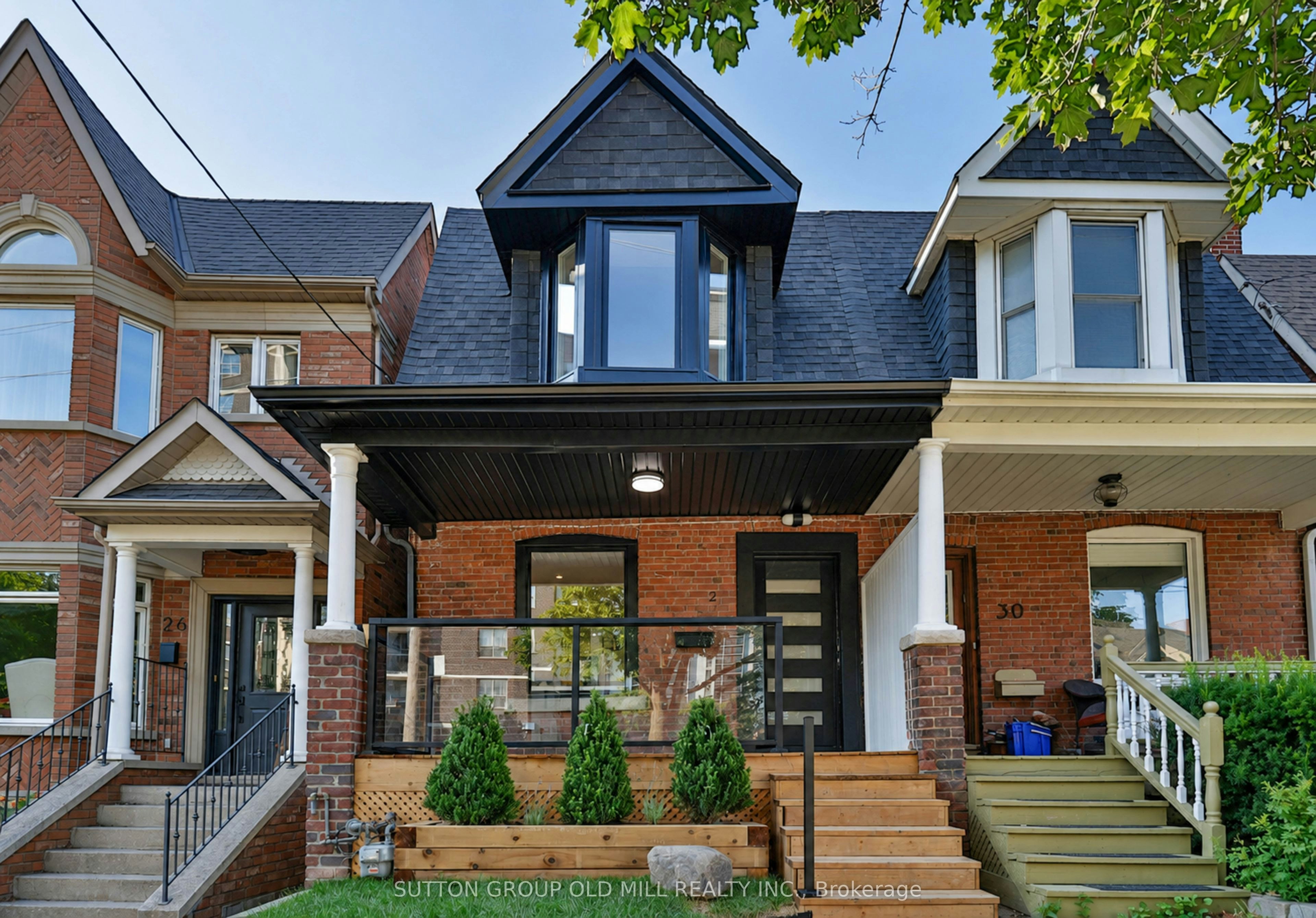 28 Eastmount Avenue, Toronto, ON, M4K 1V1