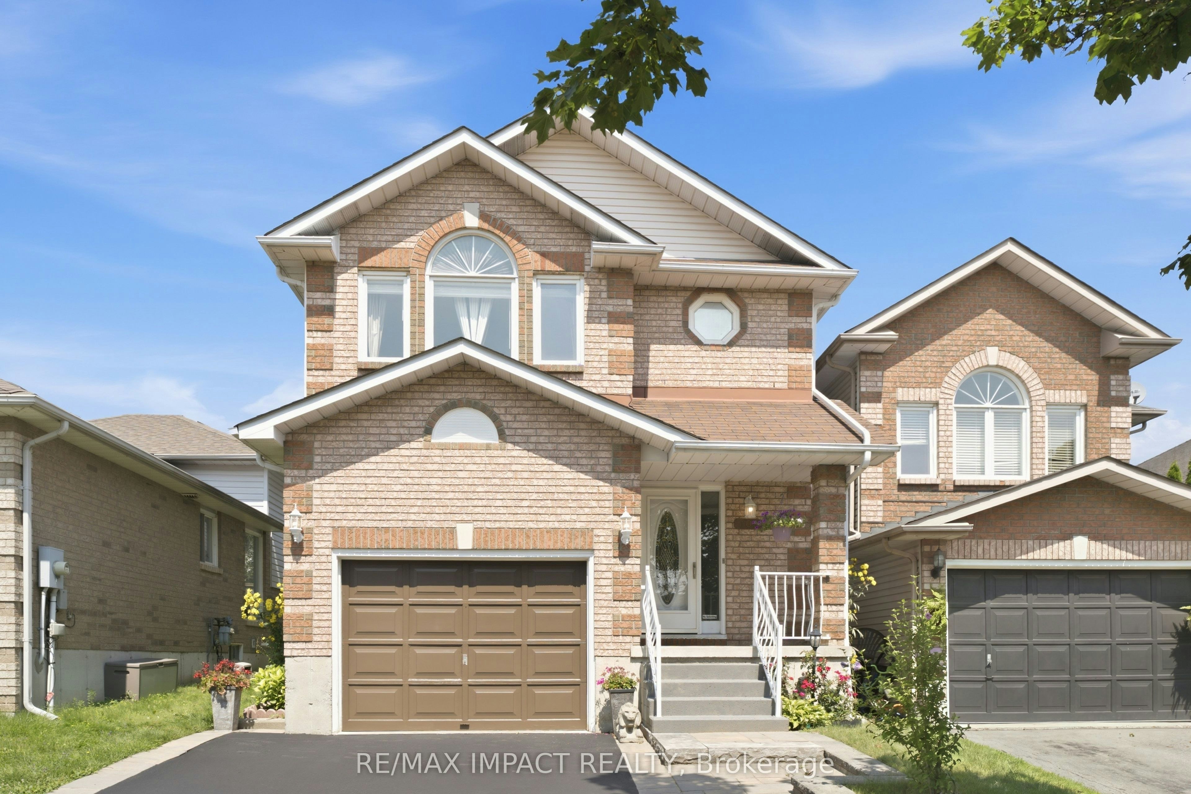 106 Mcfeeters Crescent, Clarington, ON, L1C 4Y6