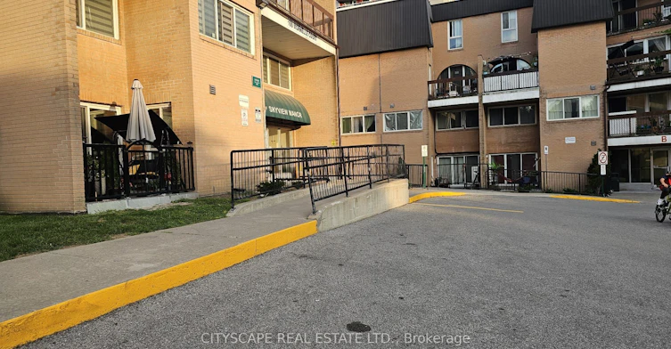 2096-100 Mornelle Court, Toronto, ON, M1E 4X2