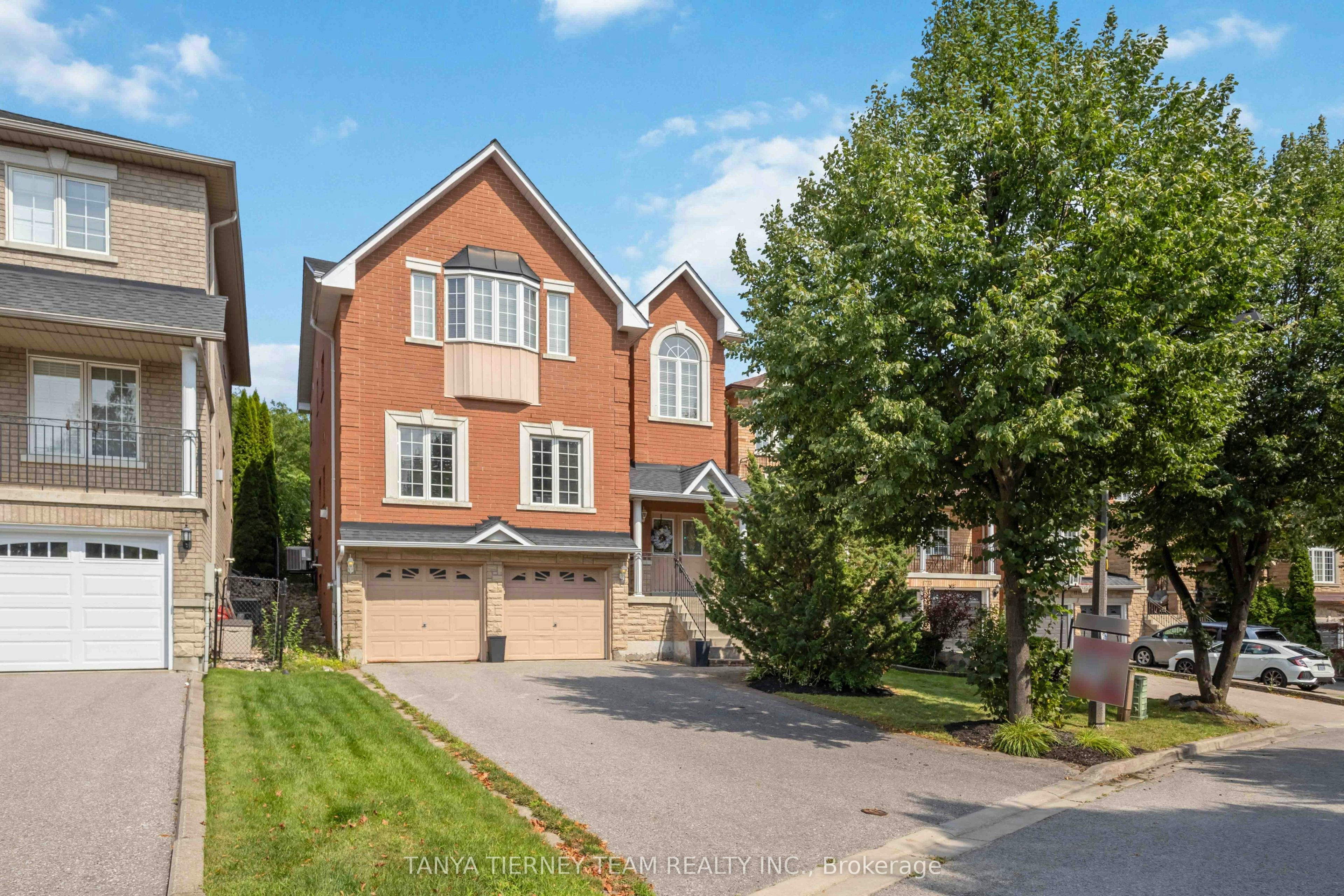 1775 Spartan Court, Pickering, ON, L1V 7G6