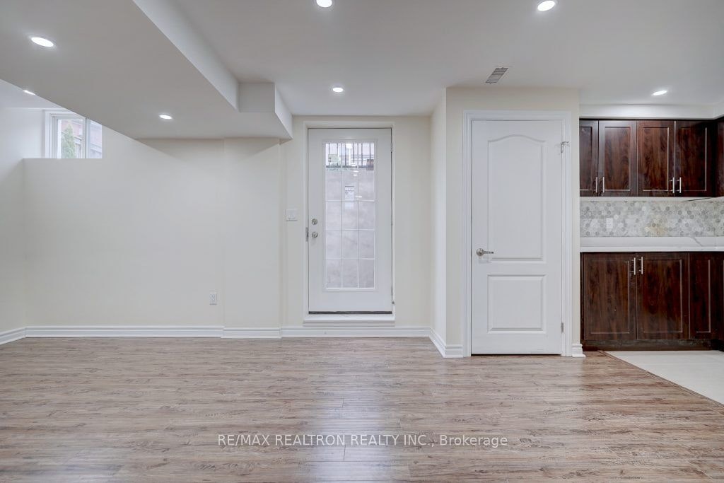 Bsmnt-41 Oswell Drive, Ajax, ON, L1Z 0L6 - 6