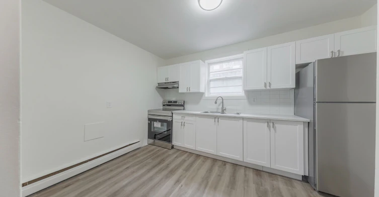 Unit 3-383 Buena Vista Avenue, Oshawa, ON, L1J 2M6 - 8