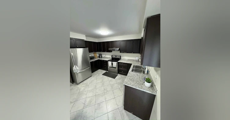 199 Lady Angela Avenue, Oshawa, ON, L1H 7K4 - 4