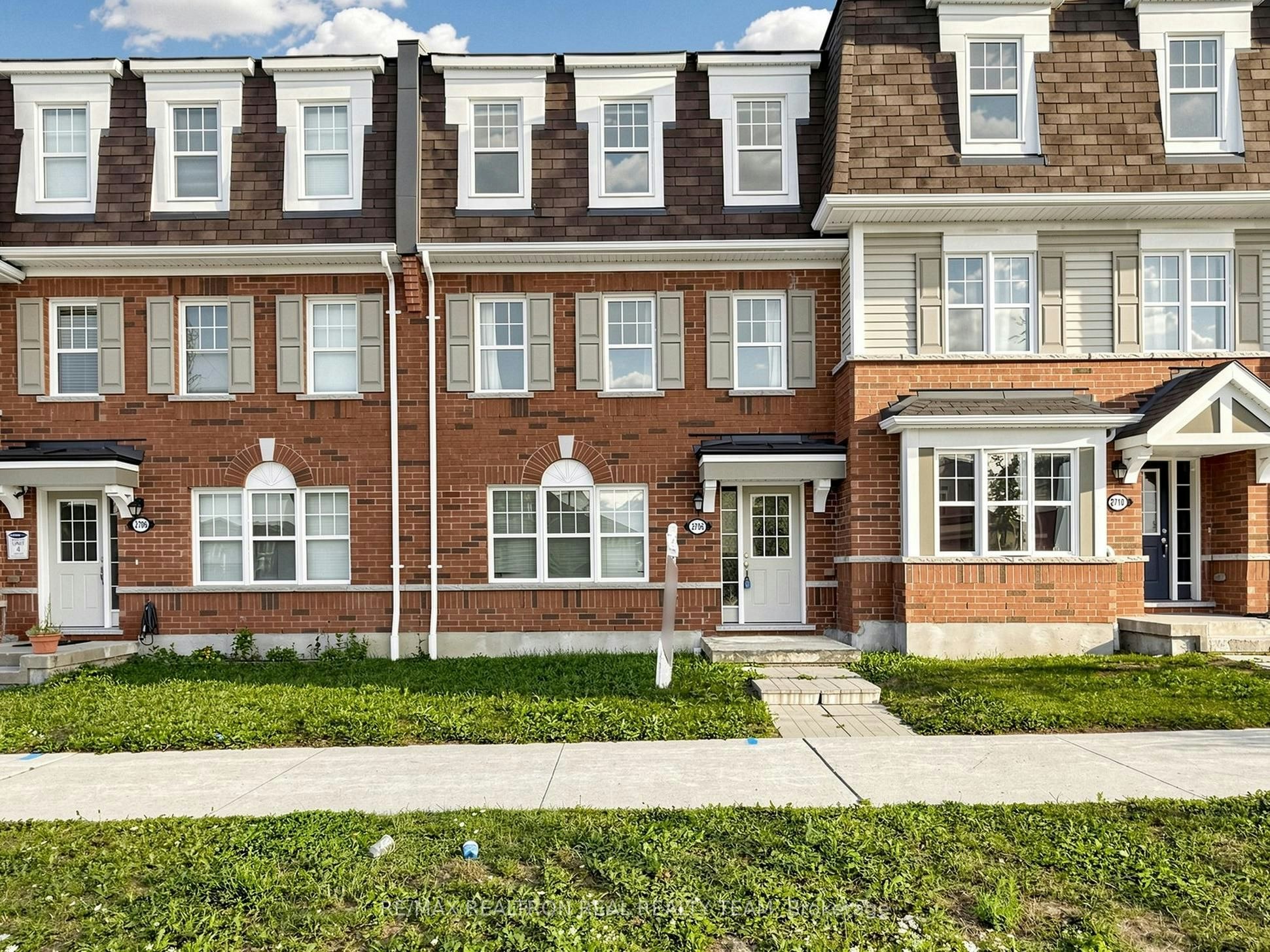 2708 Burkholder Drive, Pickering, ON, L1X 0G2