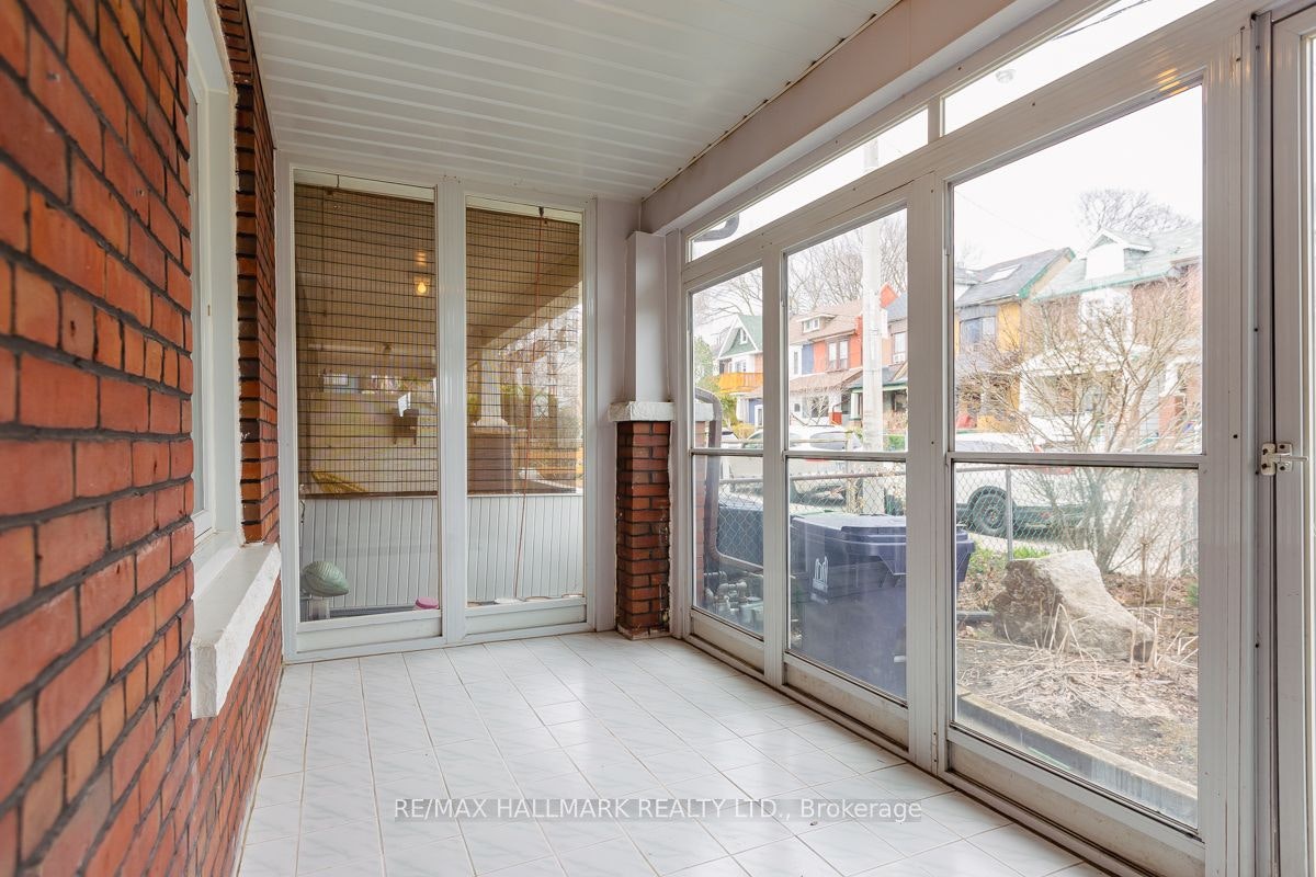262 Highfield Road, Toronto, ON, M4L 2V5 - 23