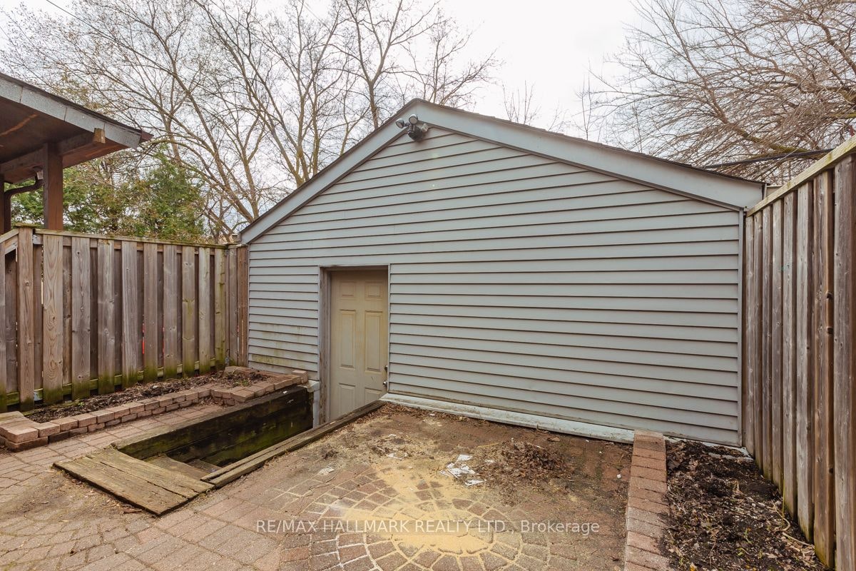 262 Highfield Road, Toronto, ON, M4L 2V5 - 20