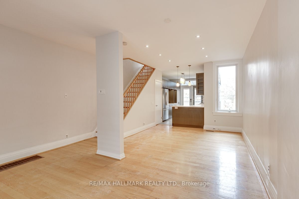 262 Highfield Road, Toronto, ON, M4L 2V5 - 5