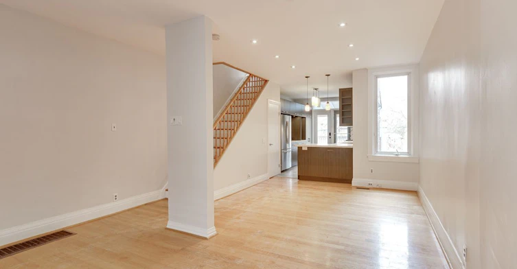262 Highfield Road, Toronto, ON, M4L 2V5 - 5