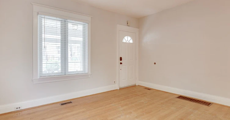 262 Highfield Road, Toronto, ON, M4L 2V5 - 7