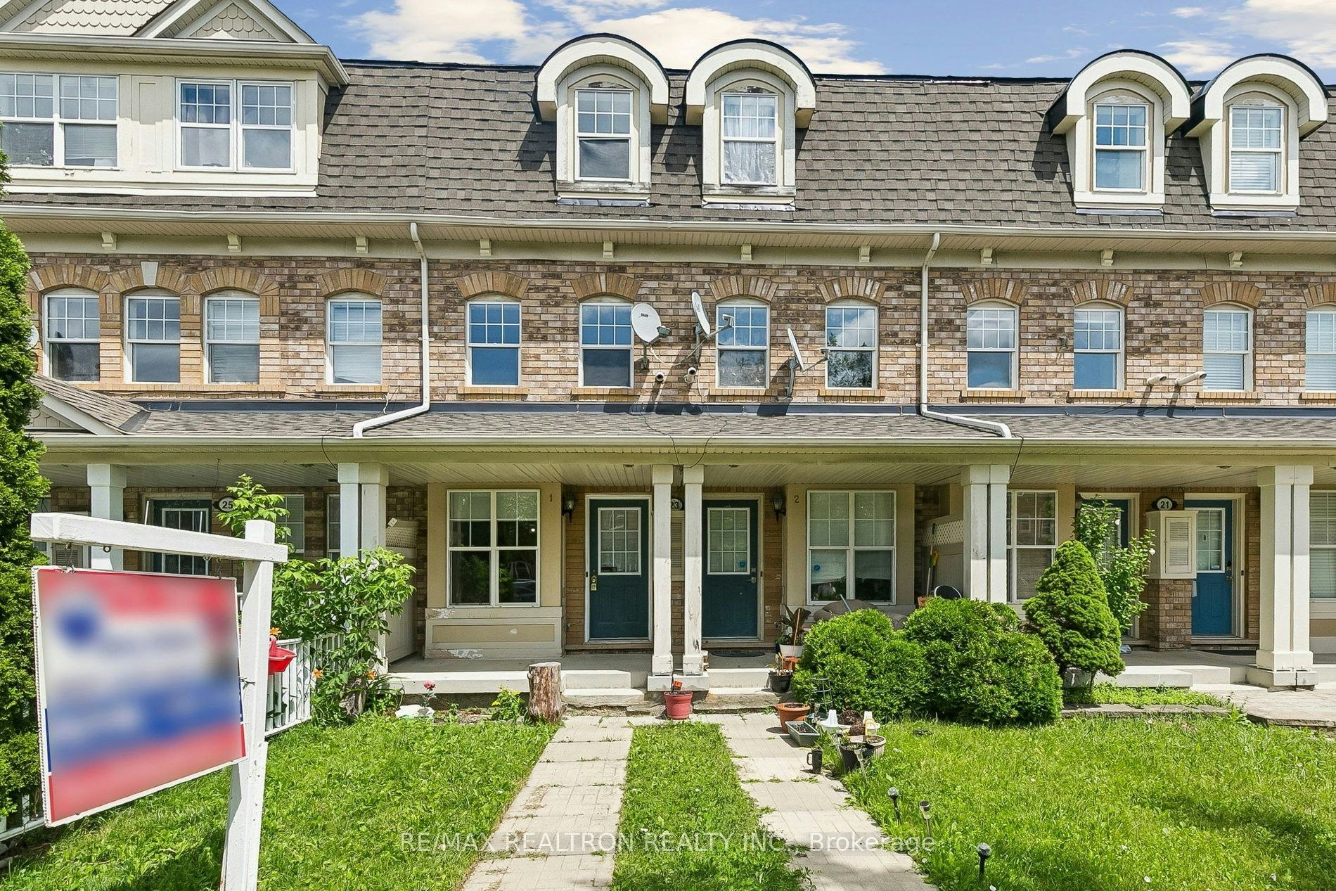 23 Ecopark Gate, Toronto, ON, M1B 6G8