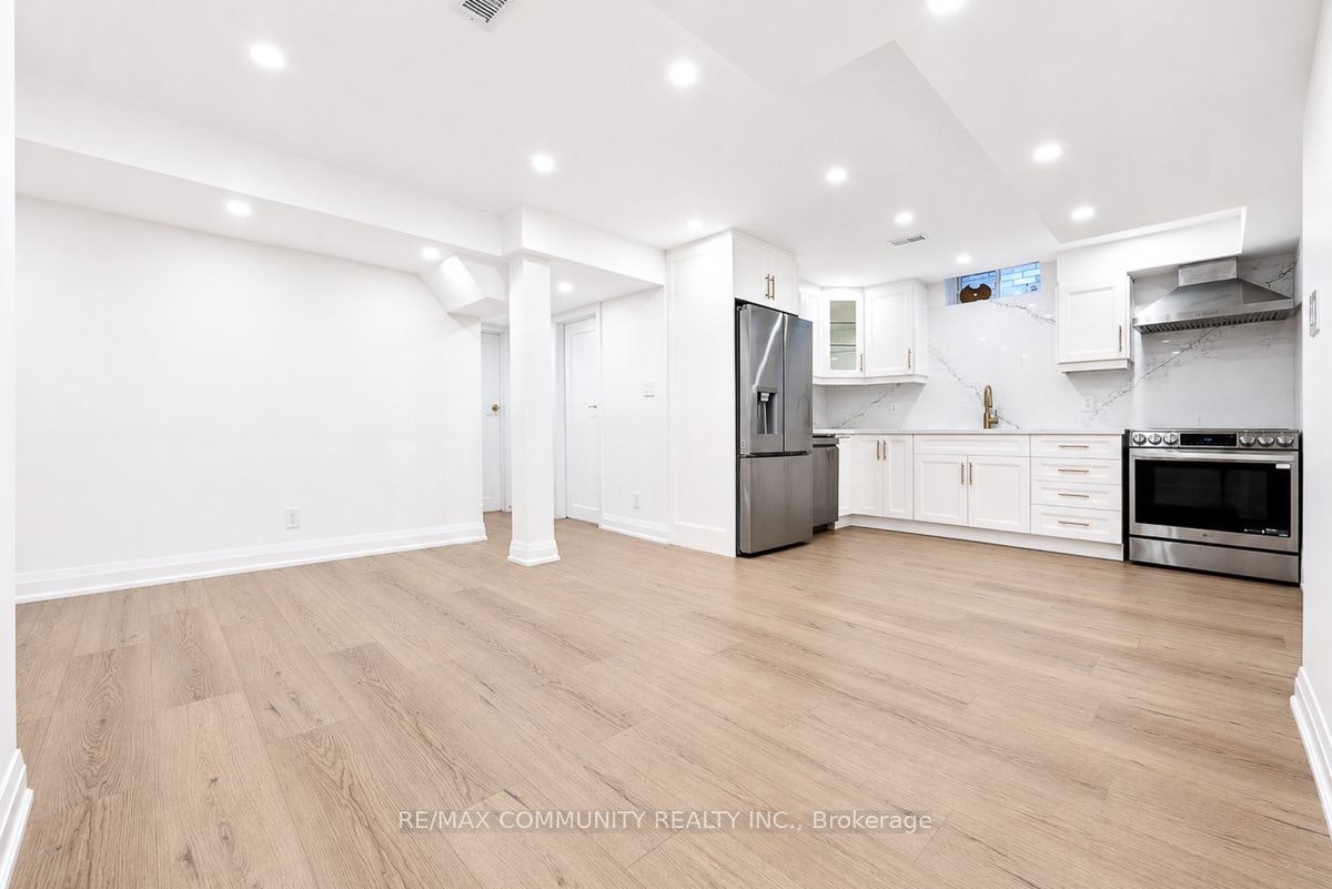 Bsmt-8 Capstan Court, Whitby, ON, L1P 0K5 - 5