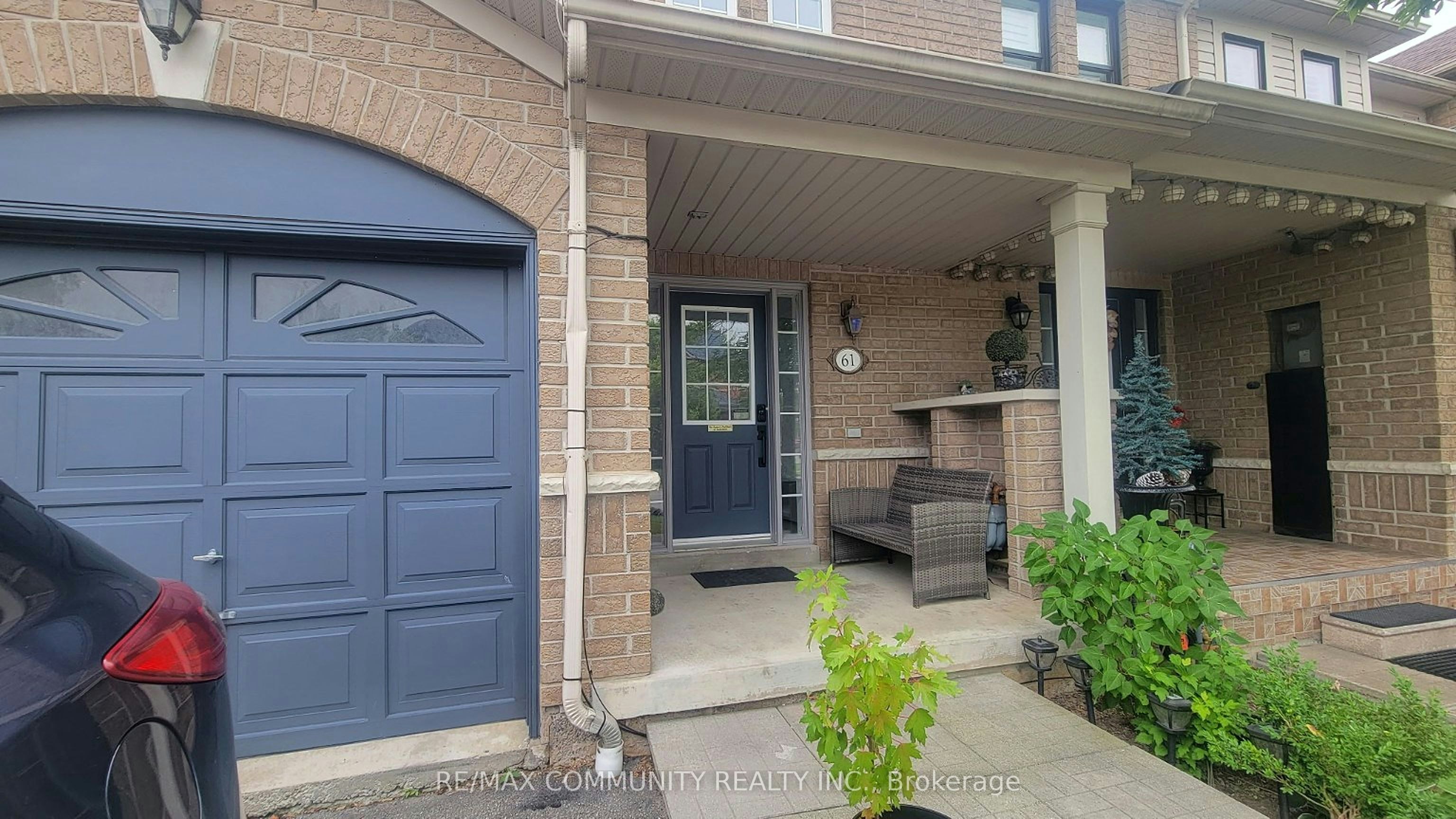 61 Beer Crescent, Ajax, ON, L1S 0A3 - 2