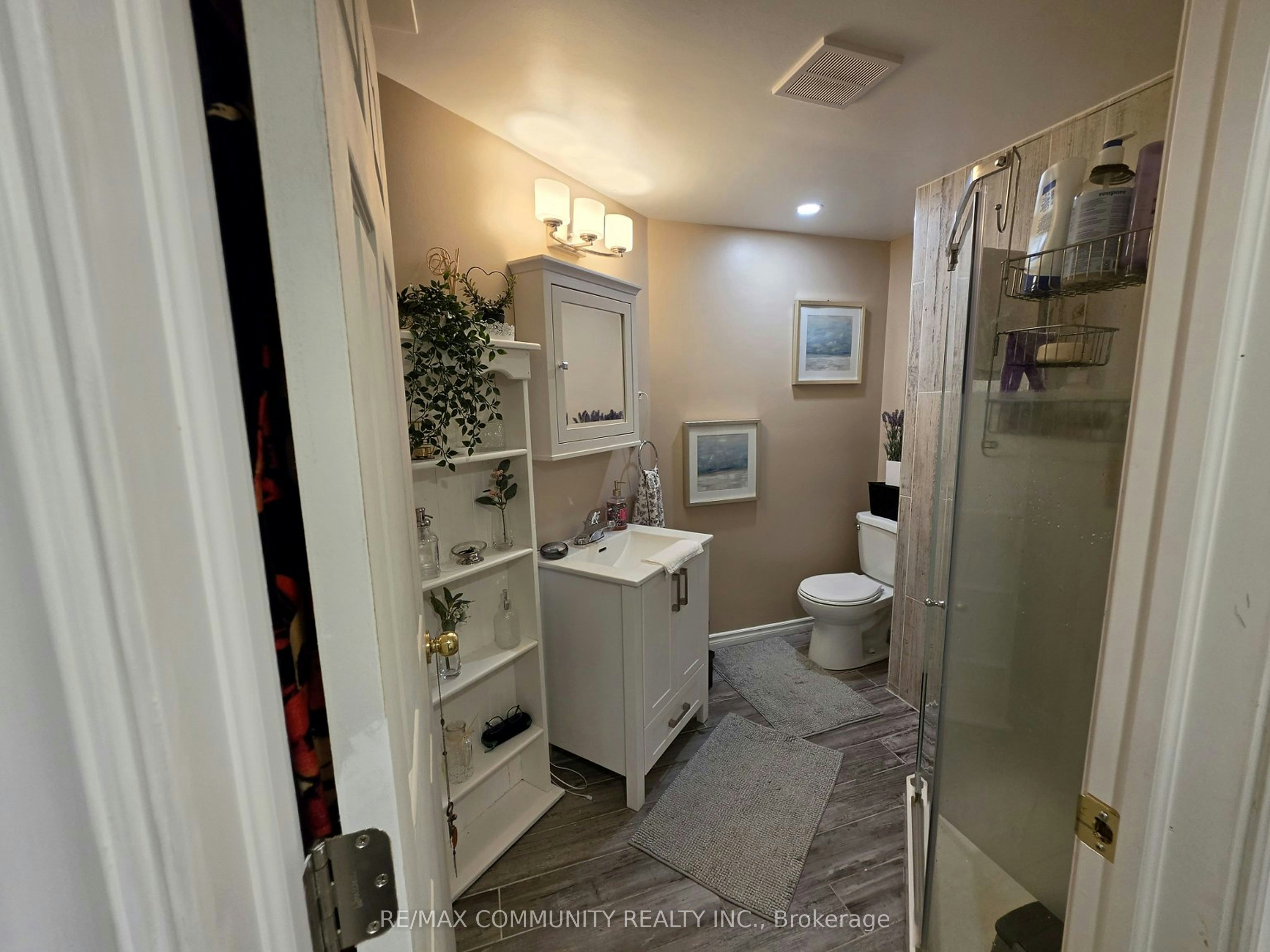 61 Beer Crescent, Ajax, ON, L1S 0A3 - 4