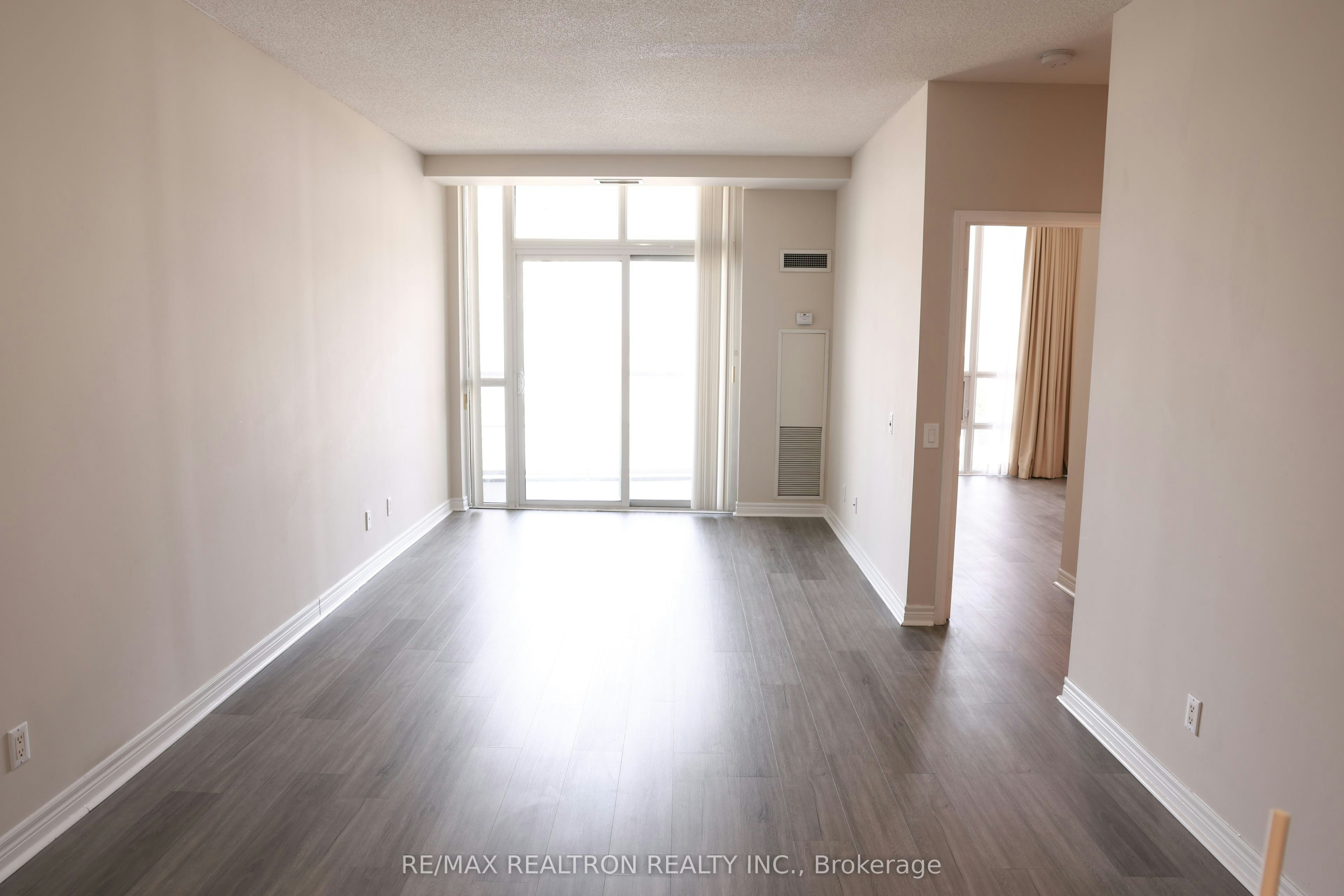 2508-83 Borough Drive, Toronto, ON, M1P 5E4 - 7