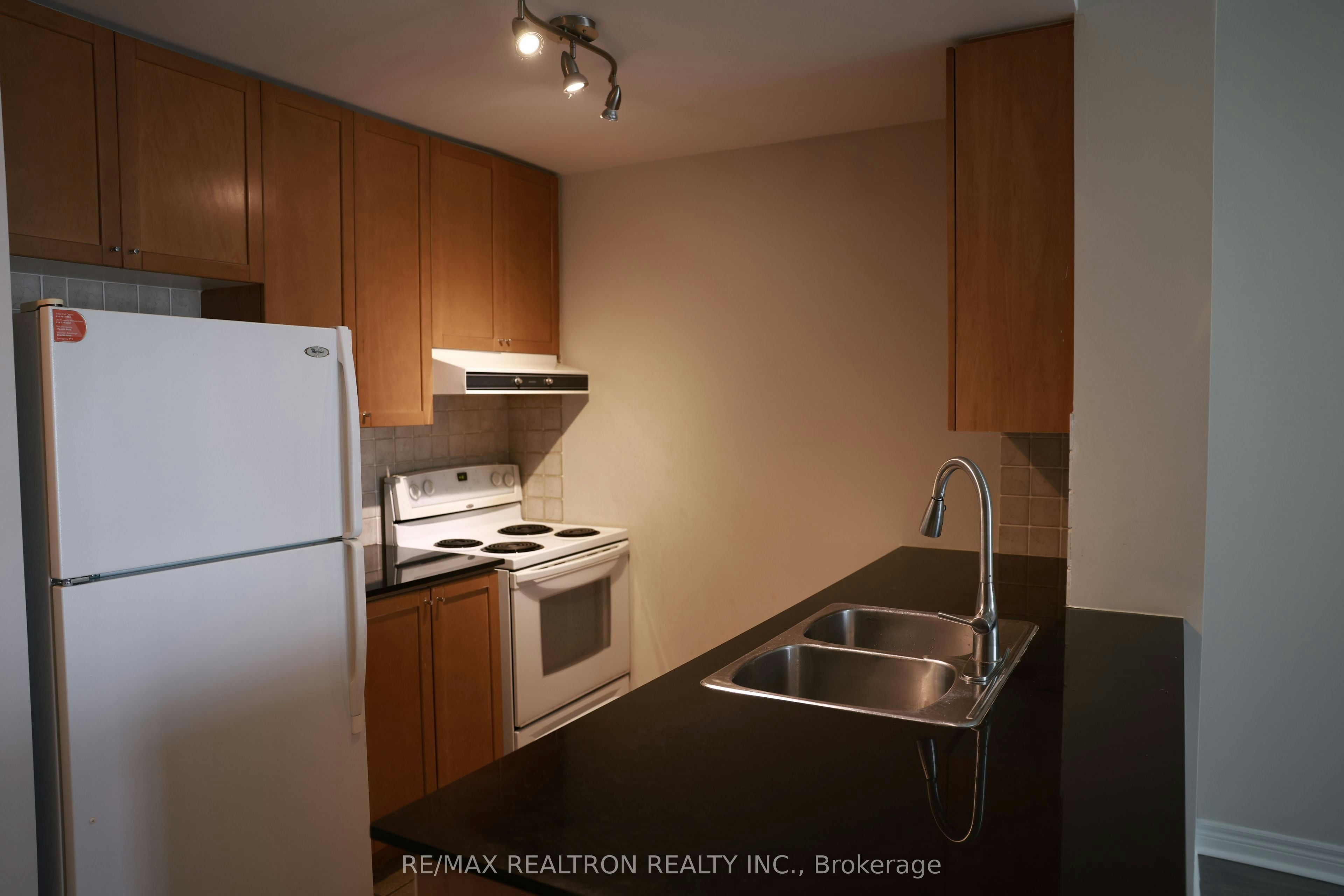 2508-83 Borough Drive, Toronto, ON, M1P 5E4 - 24