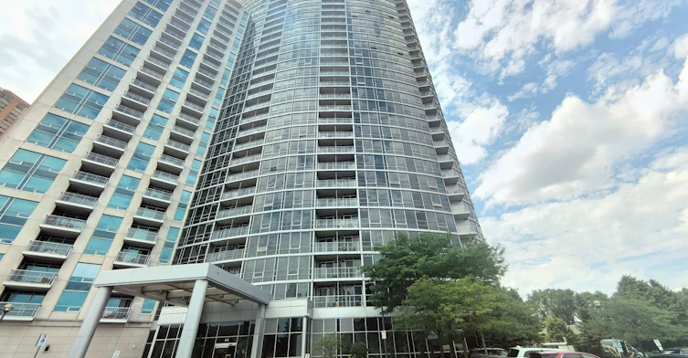2508-83 Borough Drive, Toronto, ON, M1P 5E4