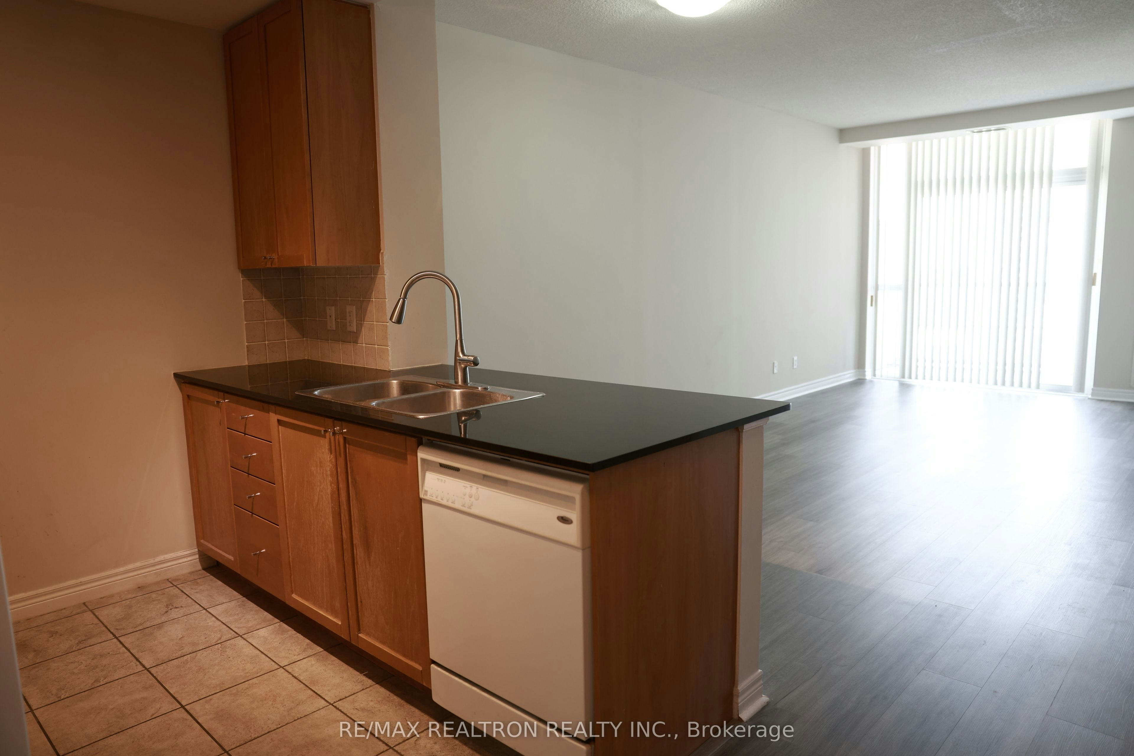 2508-83 Borough Drive, Toronto, ON, M1P 5E4 - 23