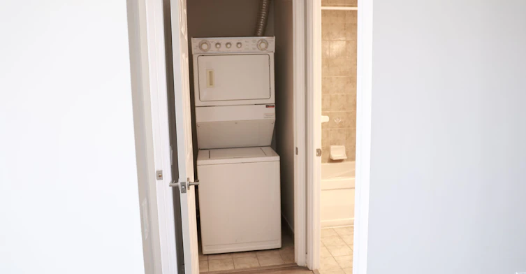 2508-83 Borough Drive, Toronto, ON, M1P 5E4 - 12