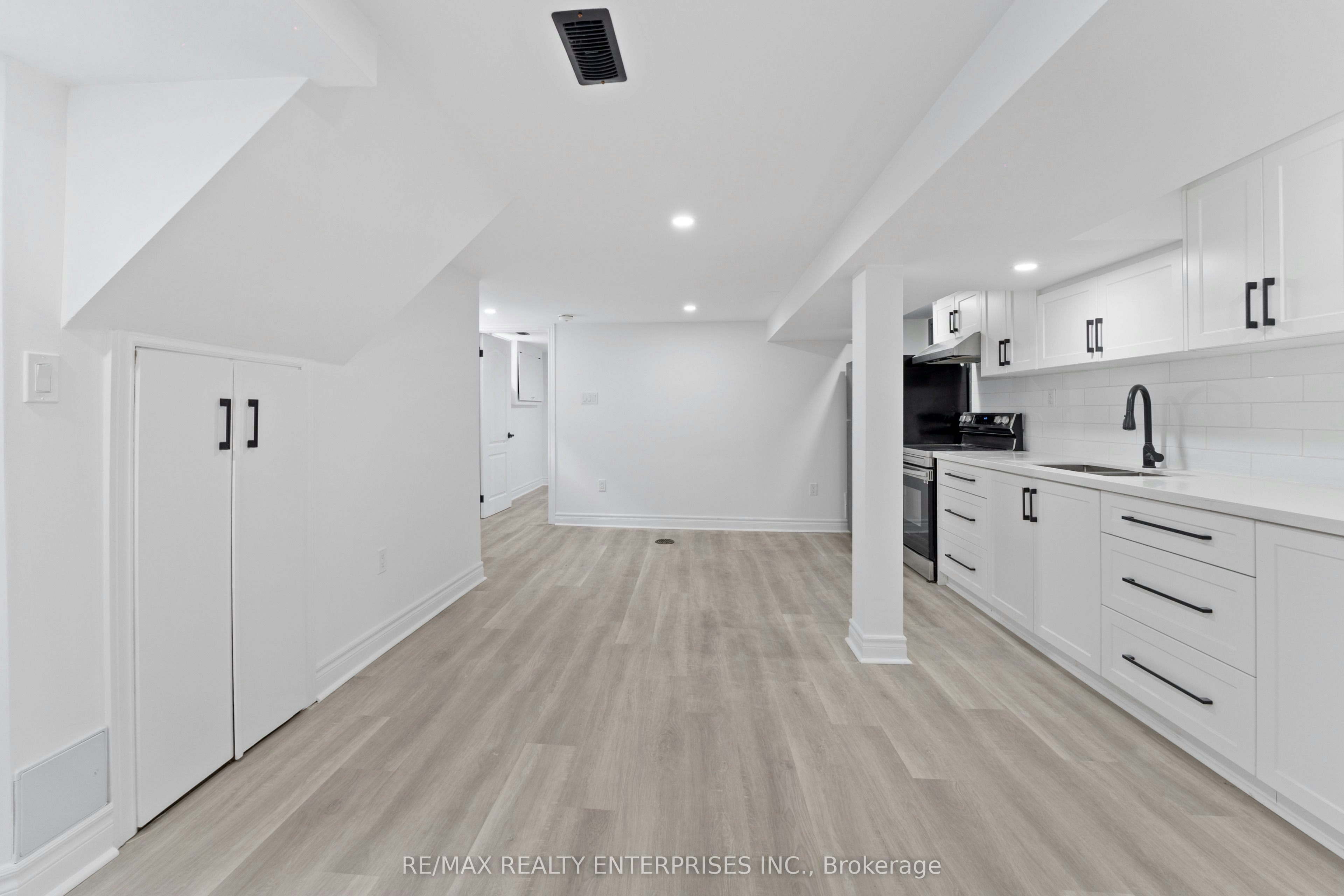 BSMT-3 Dallyn Crescent, Toronto, ON, M1K 4V8 - 6