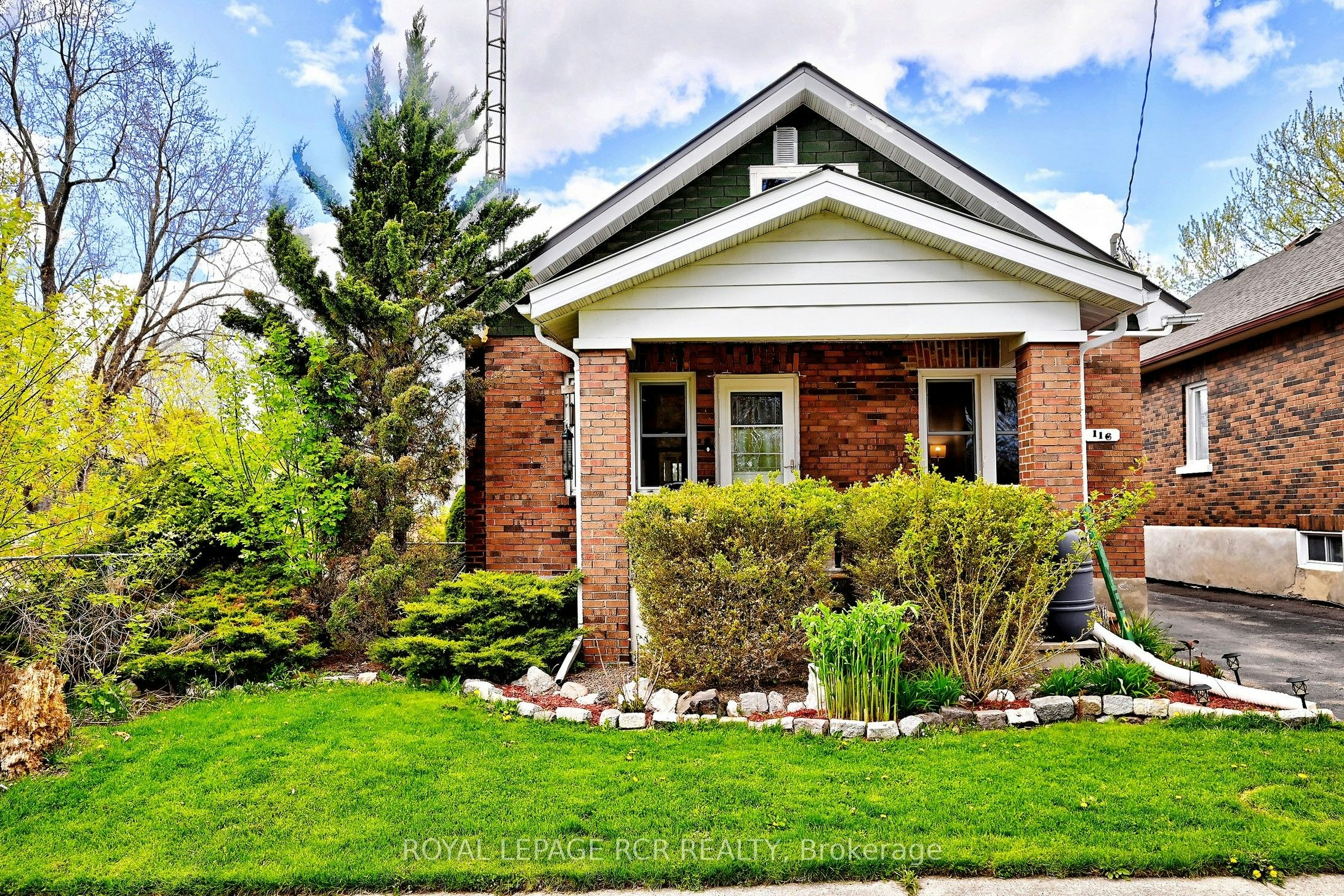 116 Buckingham Avenue, Oshawa, ON, L1G 2K5