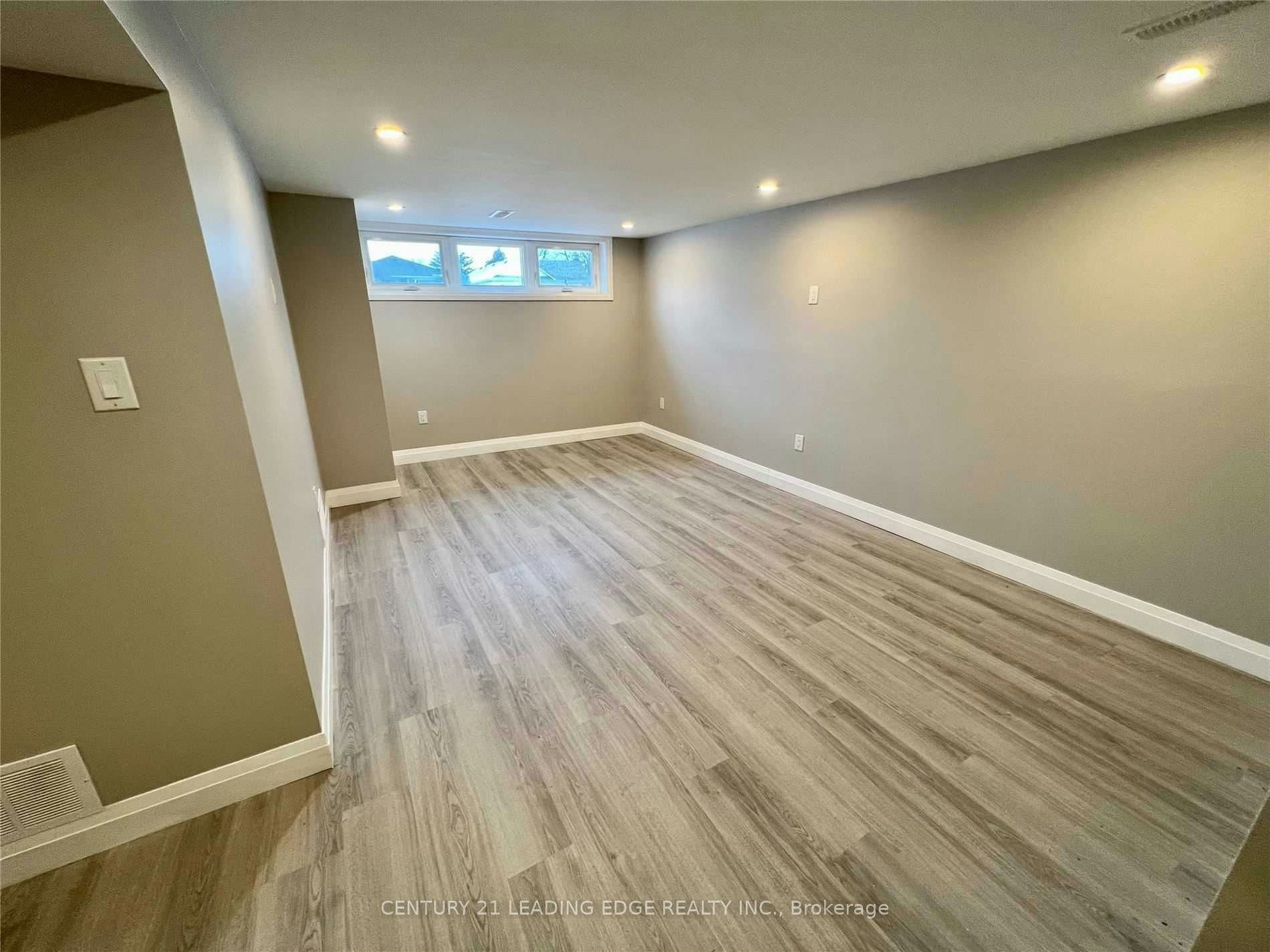 Bsmt-214 Gibbons Street, Oshawa, ON, L1J 4Y4 - 7