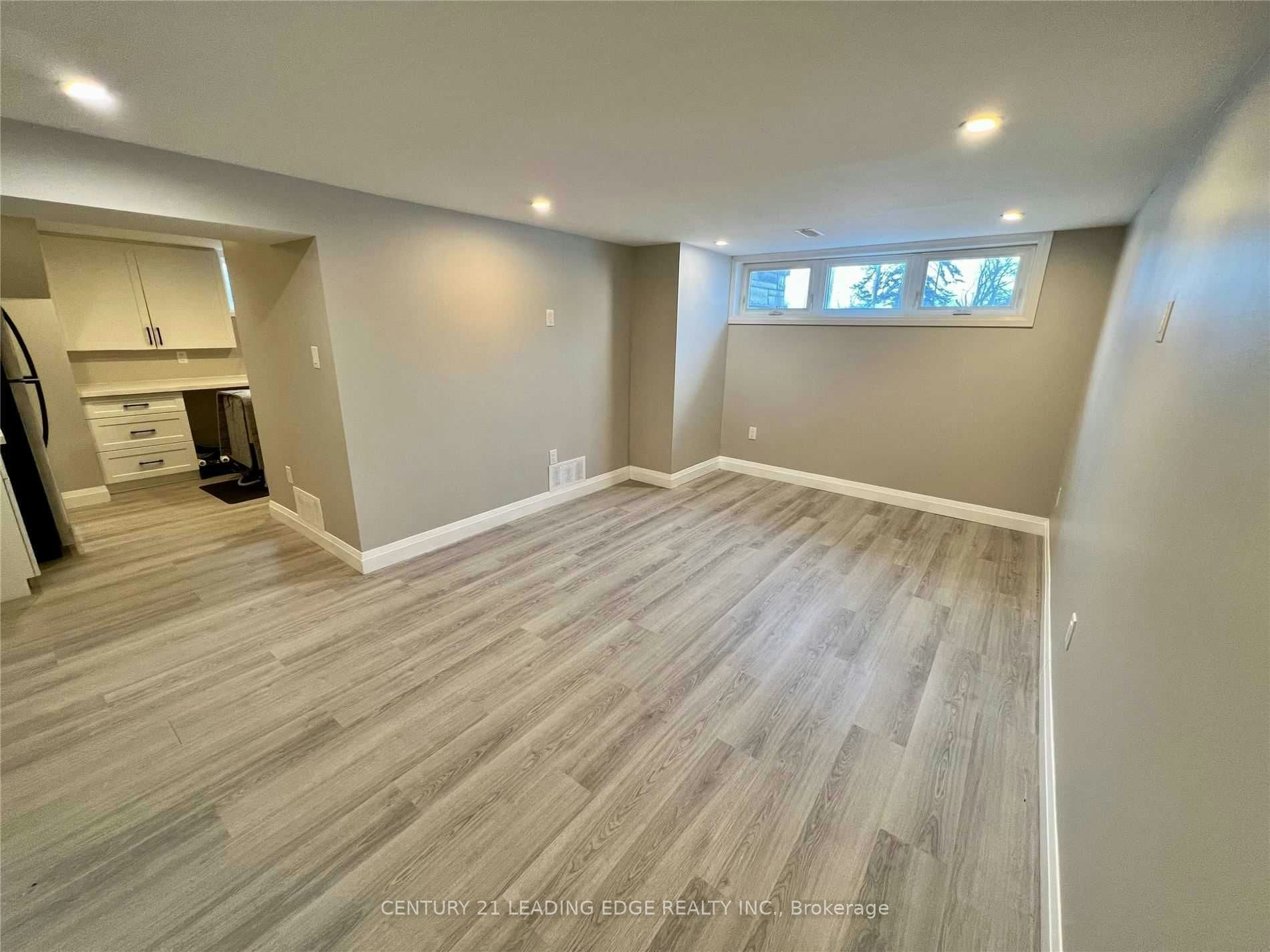 Bsmt-214 Gibbons Street, Oshawa, ON, L1J 4Y4 - 6