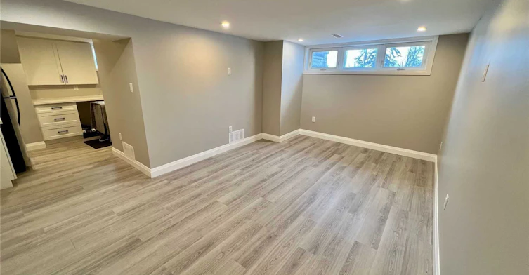 Bsmt-214 Gibbons Street, Oshawa, ON, L1J 4Y4 - 6