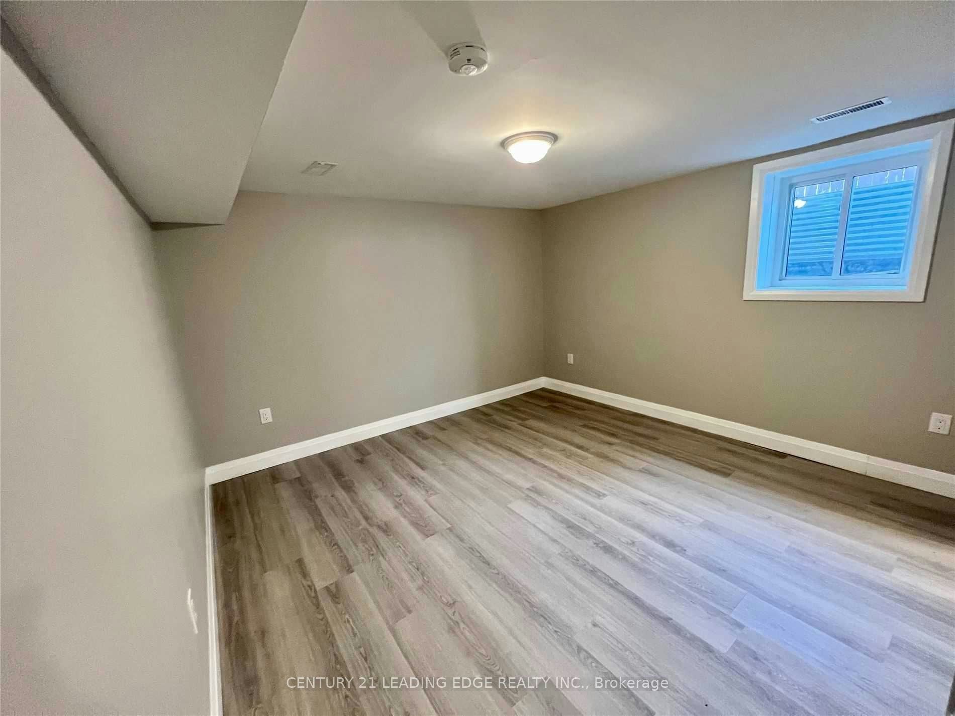 Bsmt-214 Gibbons Street, Oshawa, ON, L1J 4Y4 - 12
