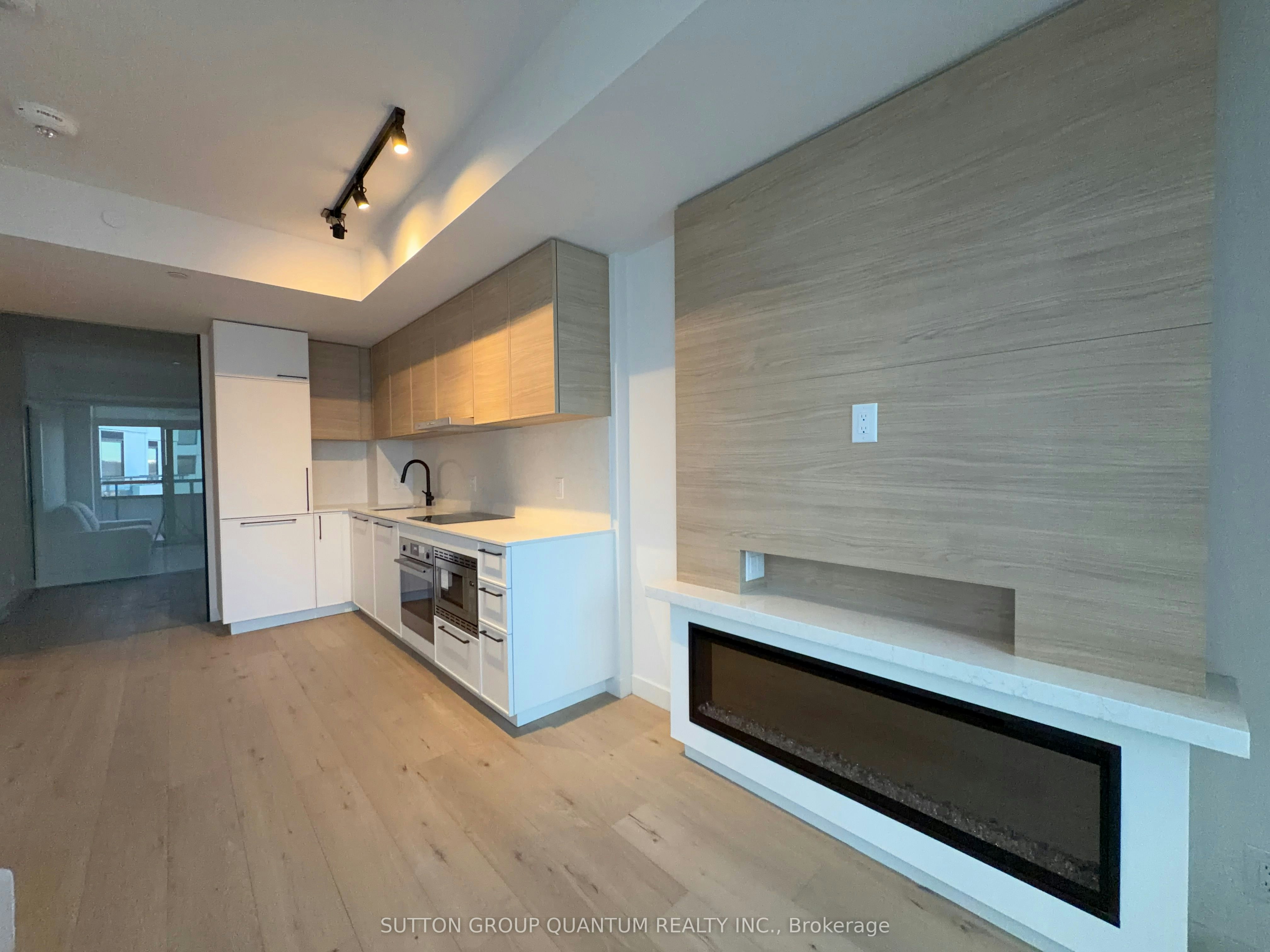 1314-1050 Eastern Avenue, Toronto, ON, M4L 0B7 - 4