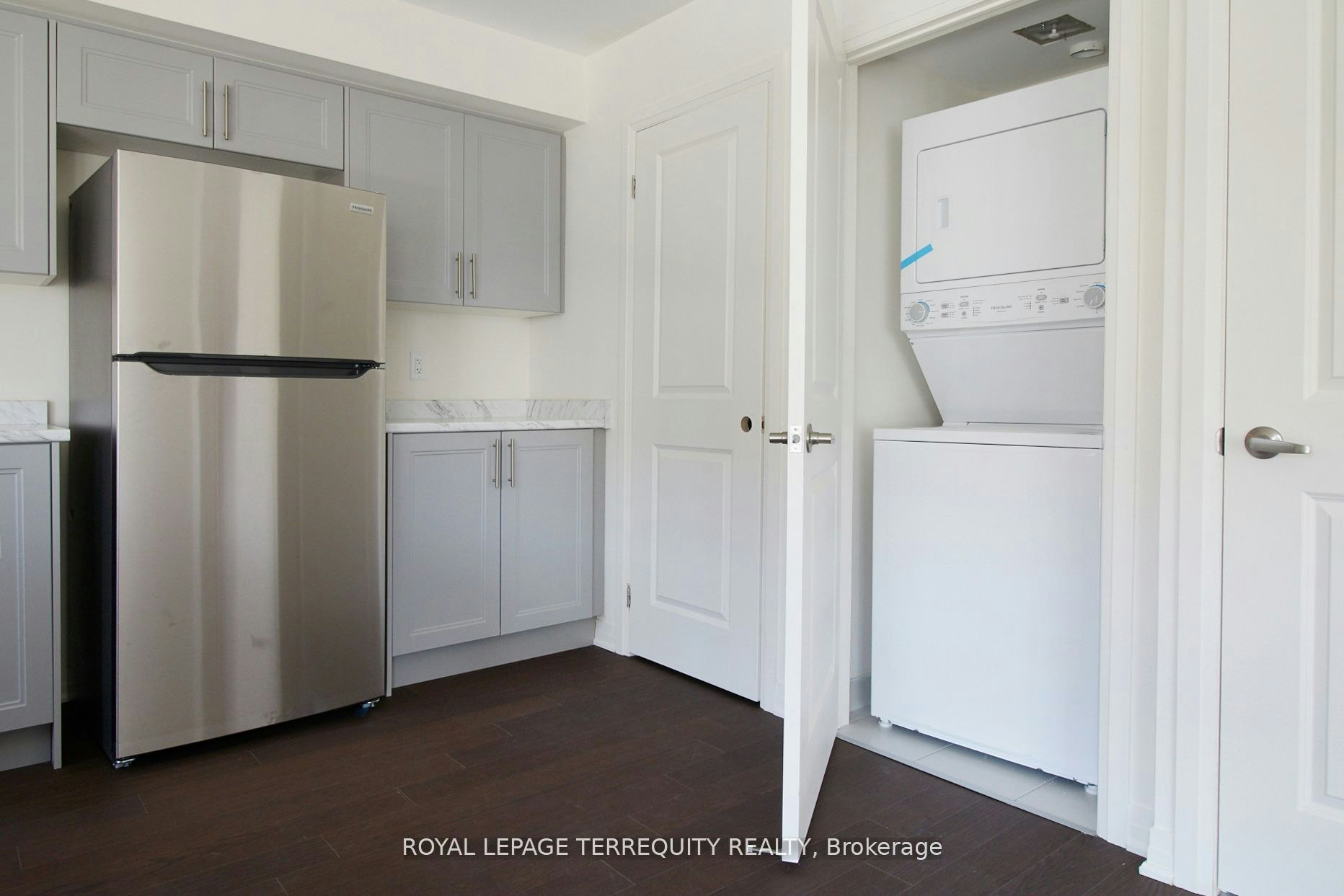 8D Lookout Drive, Clarington, ON, L1C 7E9 - 10