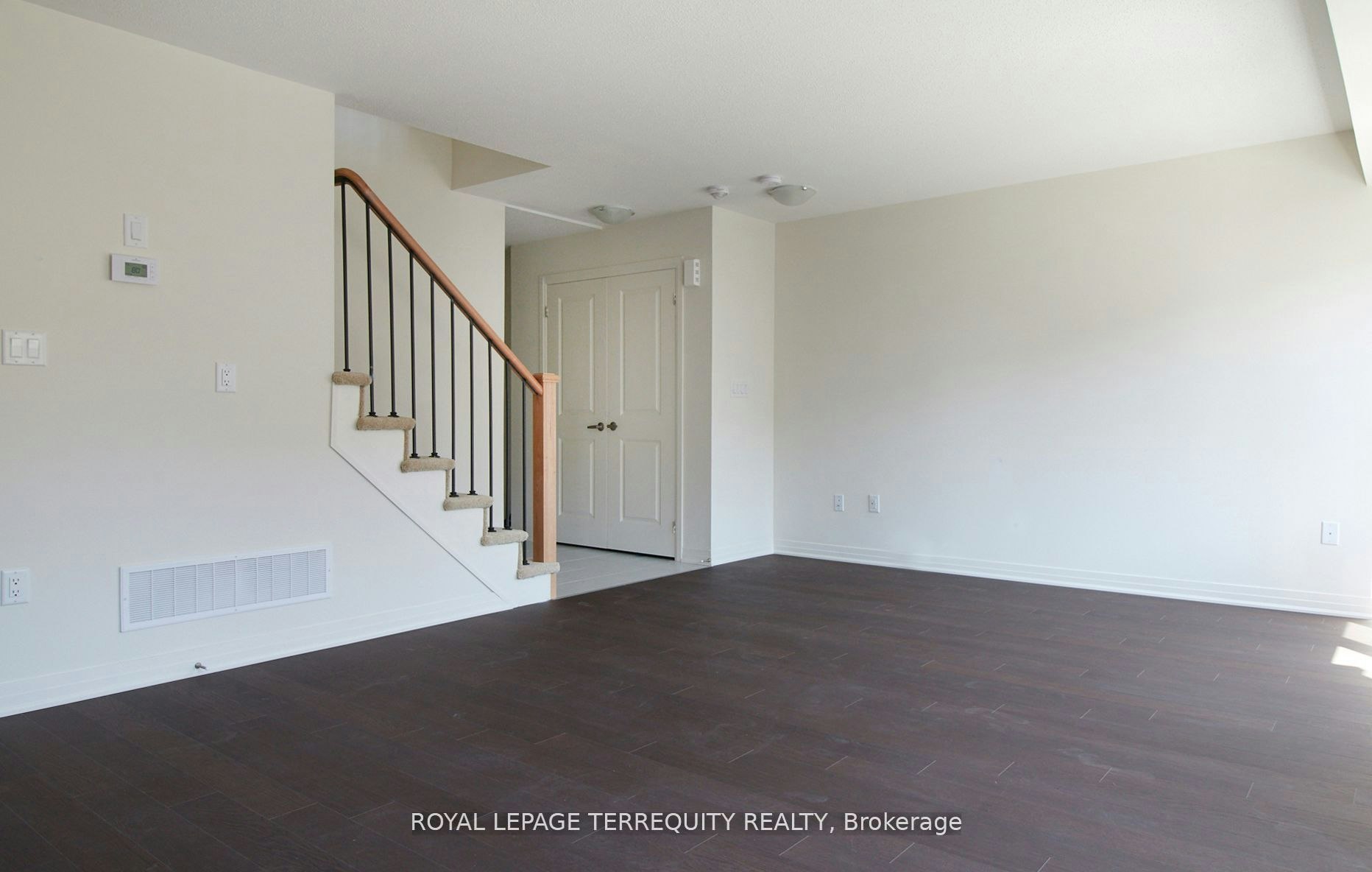 8D Lookout Drive, Clarington, ON, L1C 7E9 - 9