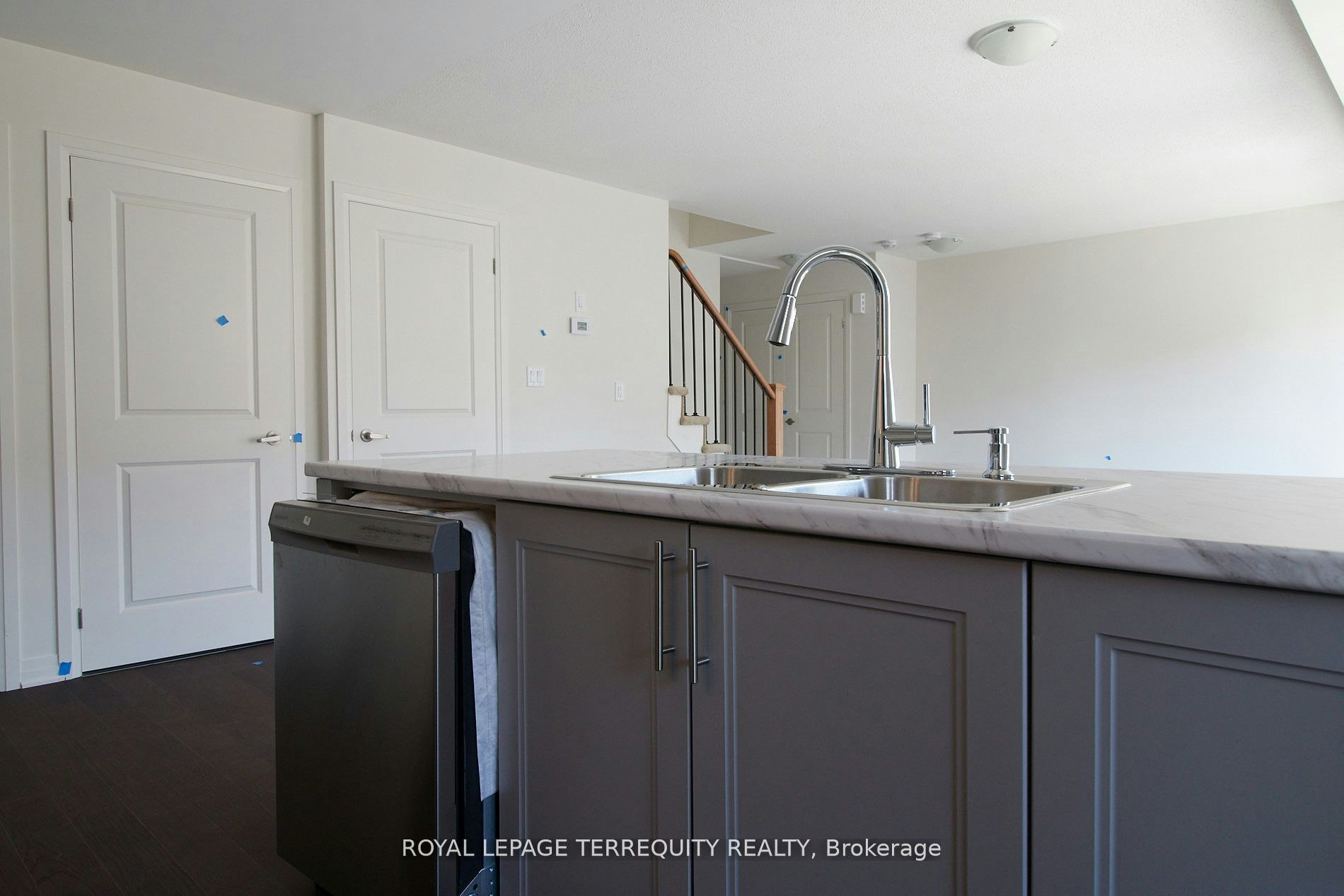 8D Lookout Drive, Clarington, ON, L1C 7E9 - 5