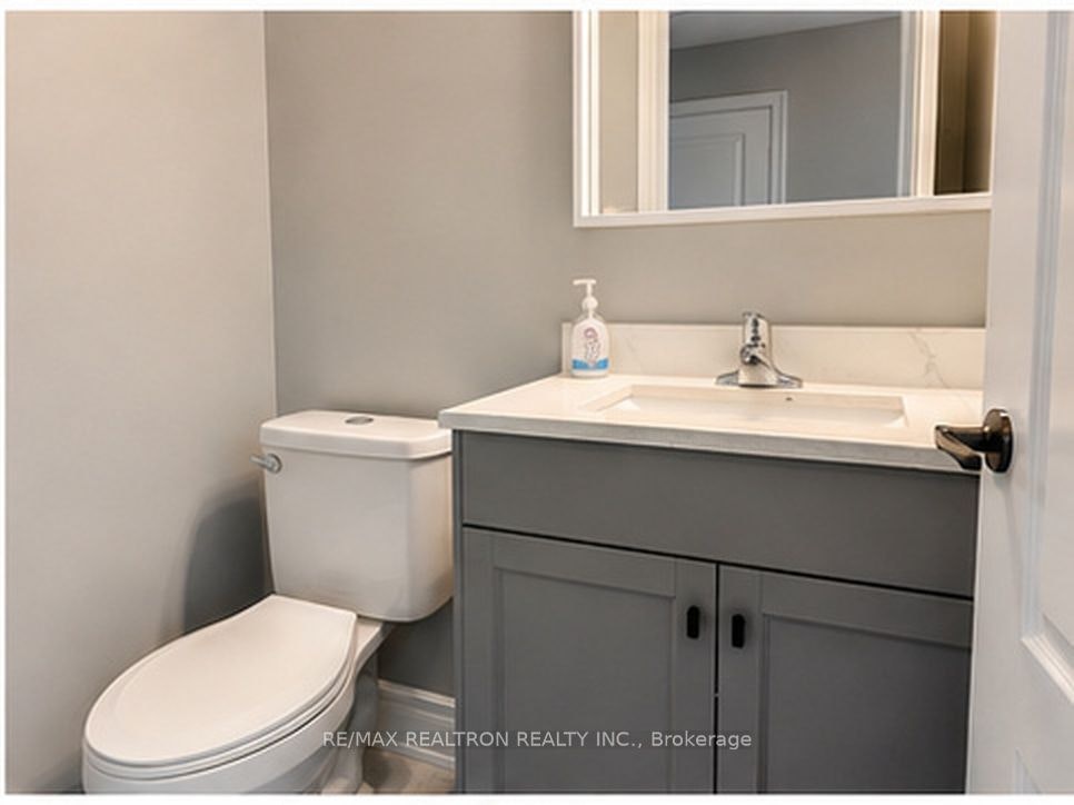 (Main Fl & 2nd Fl)-11 North Bonnington Avenue, Toronto, ON, M1K 1X3 - 6