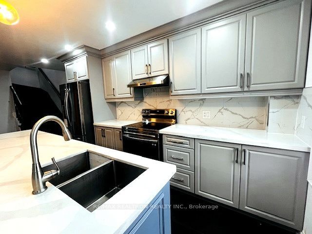 (Main Fl & 2nd Fl)-11 North Bonnington Avenue, Toronto, ON, M1K 1X3 - 13