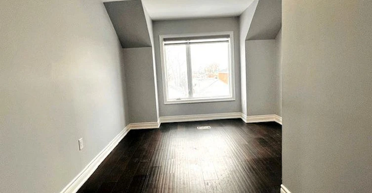 (Main Fl & 2nd Fl)-11 North Bonnington Avenue, Toronto, ON, M1K 1X3 - 18