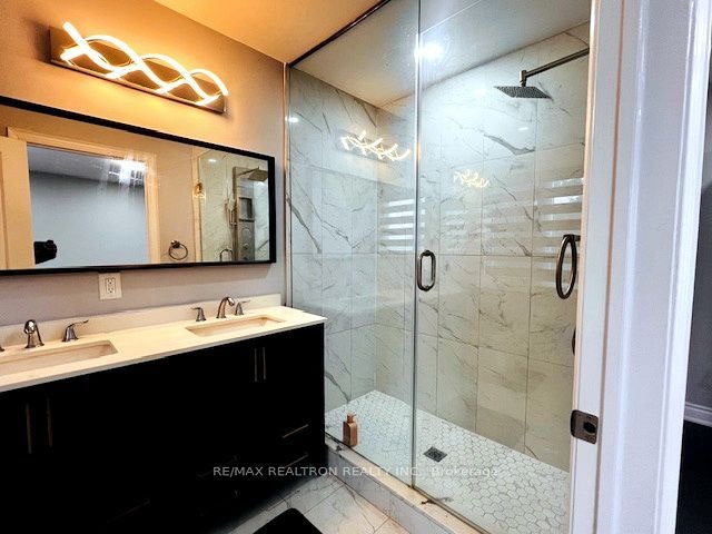 (Main Fl & 2nd Fl)-11 North Bonnington Avenue, Toronto, ON, M1K 1X3 - 12