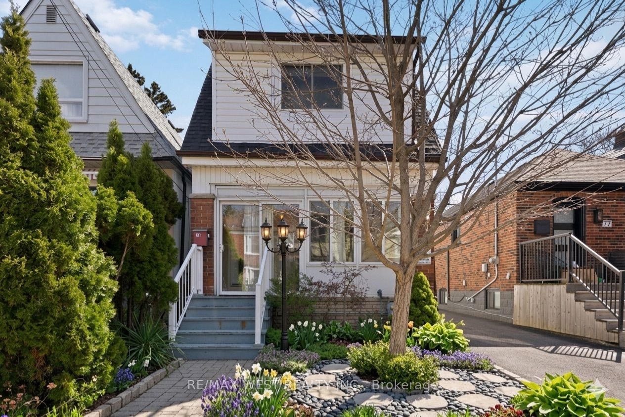 79 King Edward Avenue, Toronto, ON, M4C 5J5 - 2