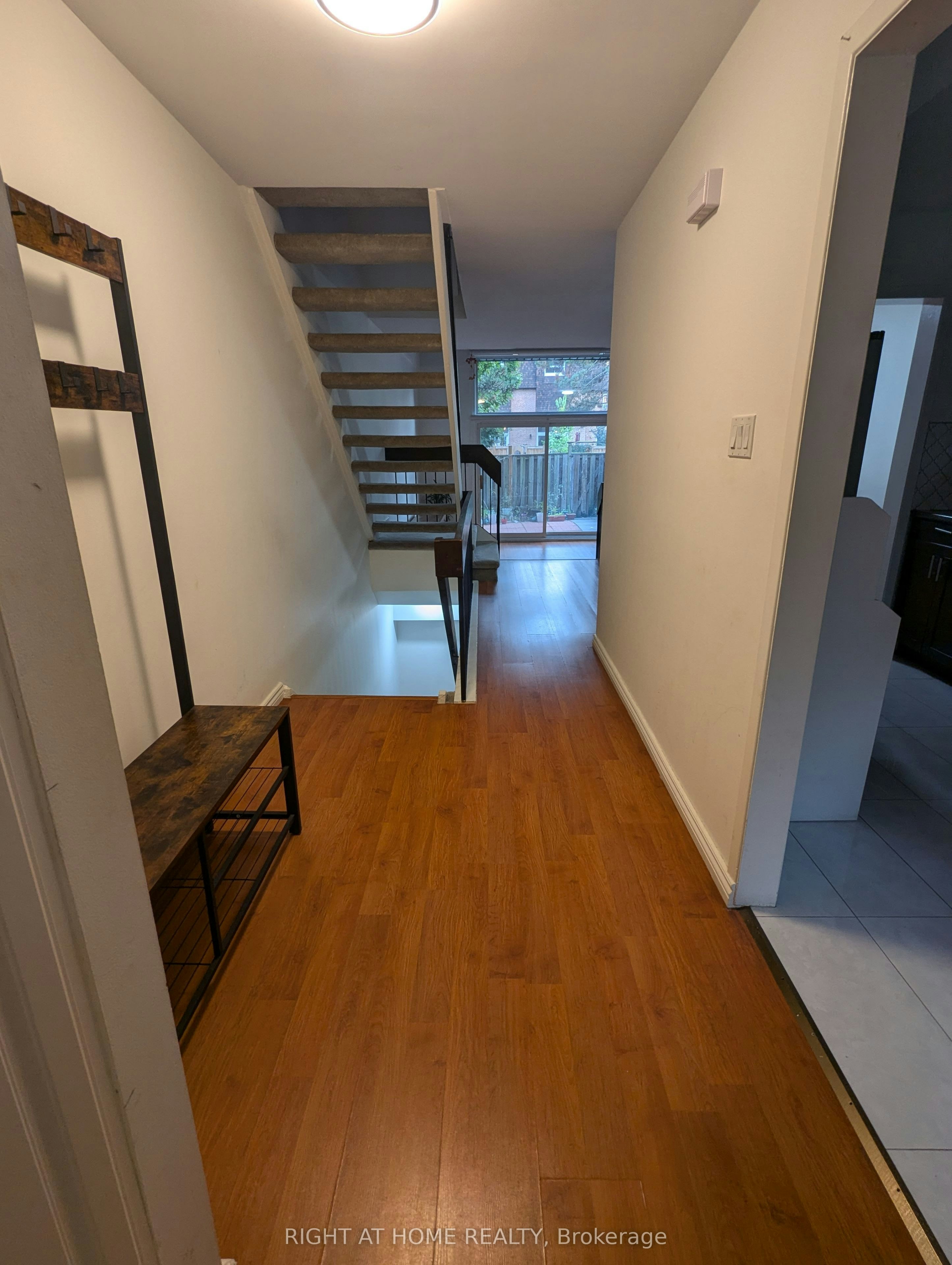 2-20 Hainford Street, Toronto, ON, M1E 4Y5 - 2