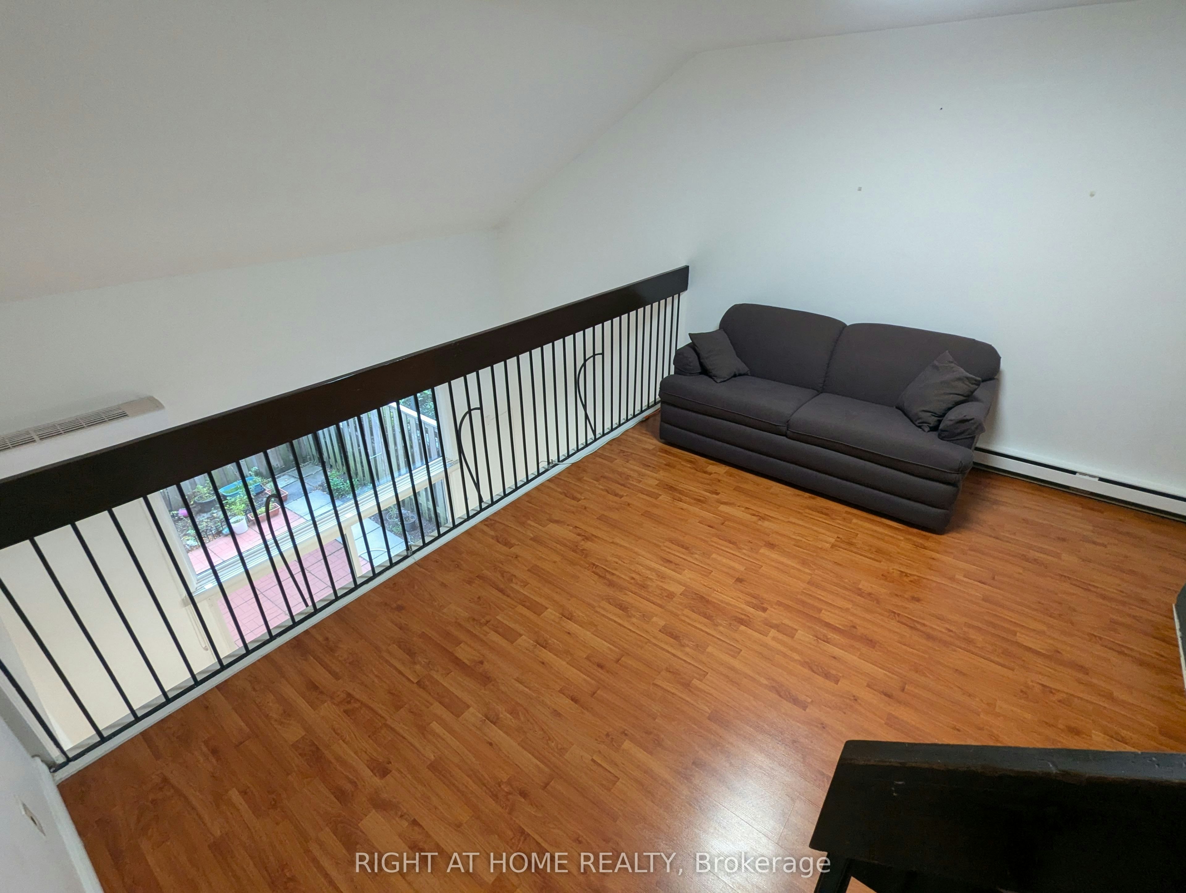 2-20 Hainford Street, Toronto, ON, M1E 4Y5 - 12