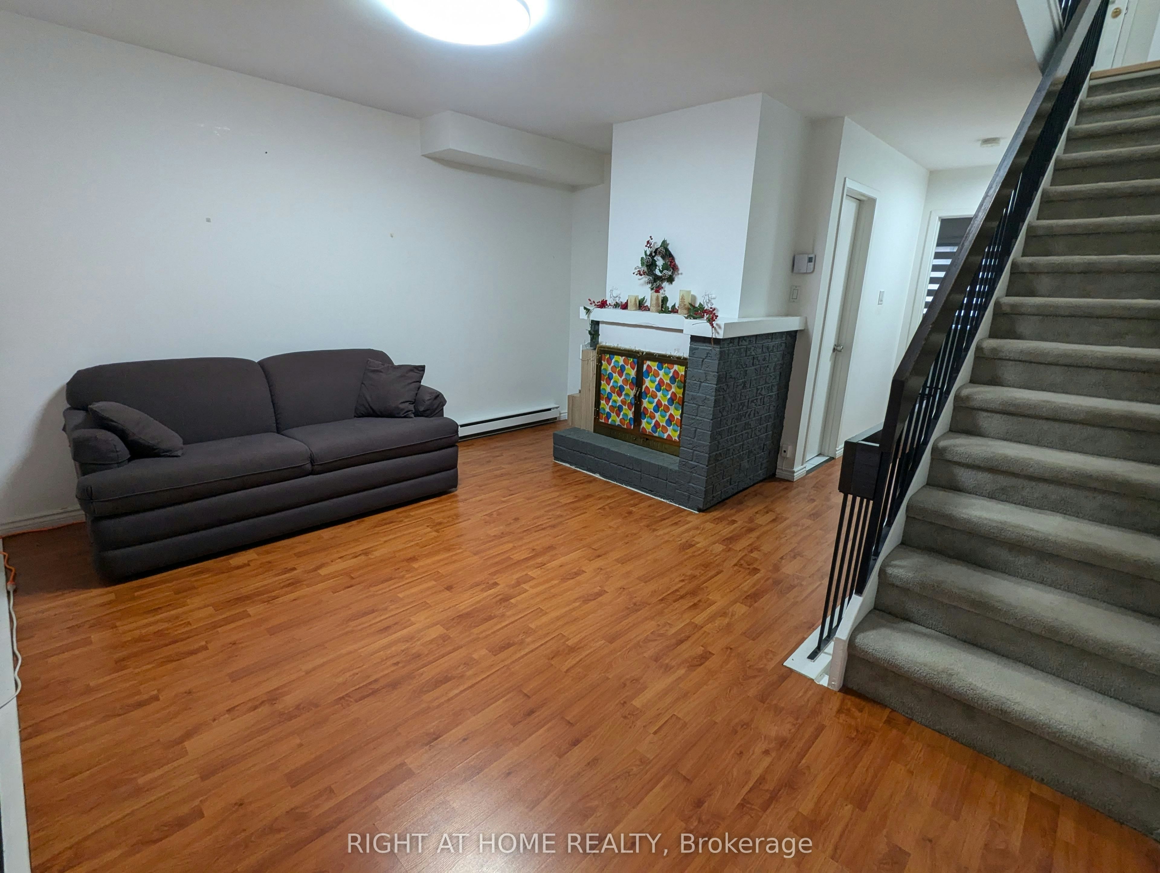 2-20 Hainford Street, Toronto, ON, M1E 4Y5 - 11