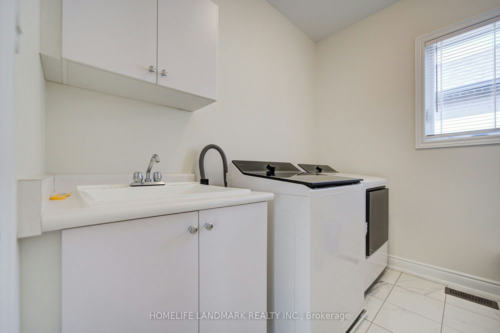 2151 Binbrook Drive, Oshawa, ON, L1L 0W6 - 26