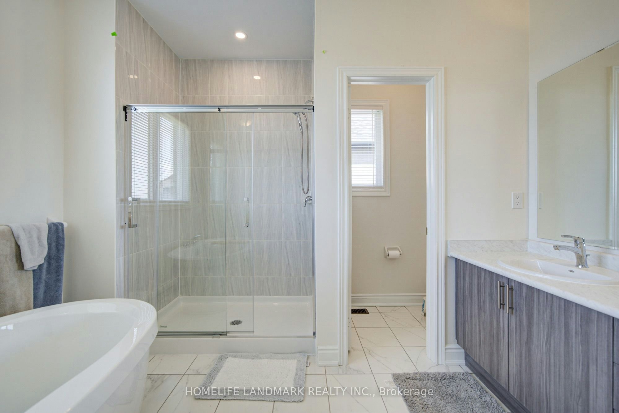 2151 Binbrook Drive, Oshawa, ON, L1L 0W6 - 32