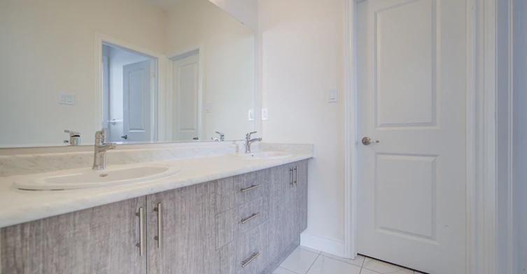 2151 Binbrook Drive, Oshawa, ON, L1L 0W6 - 40
