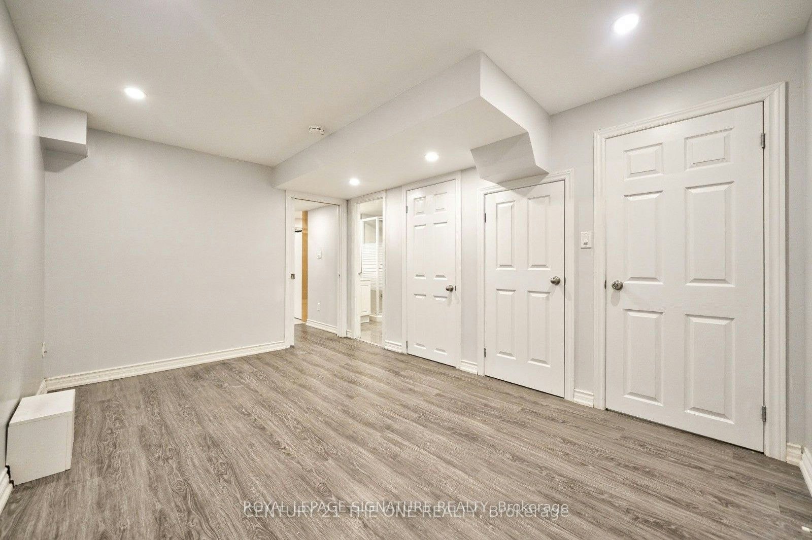 76 Highhill Drive, Toronto, ON, M1T 1N7 - 4