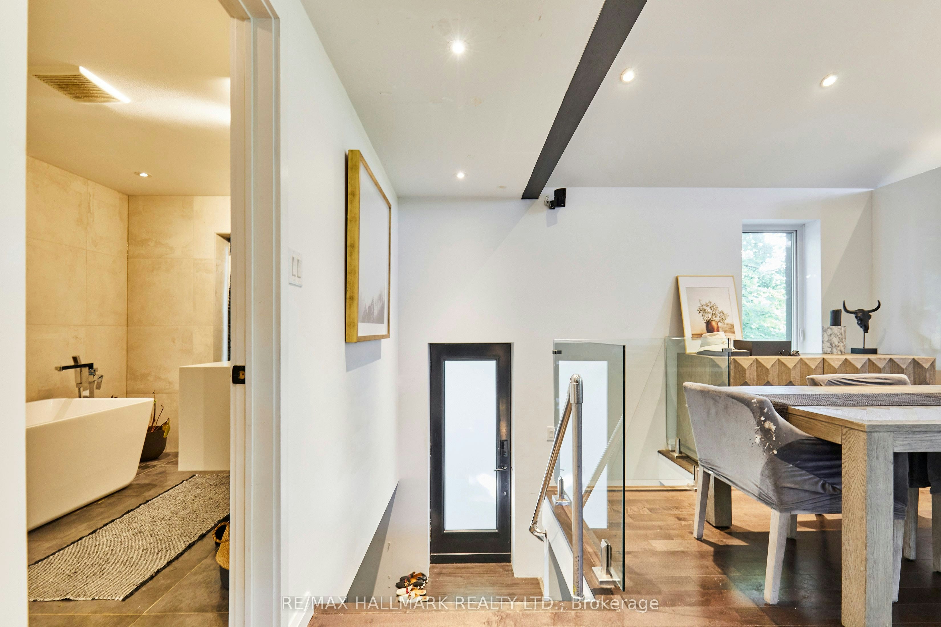 72 Sunnypoint Crescent, Toronto, ON, M1M 1B9 - 5