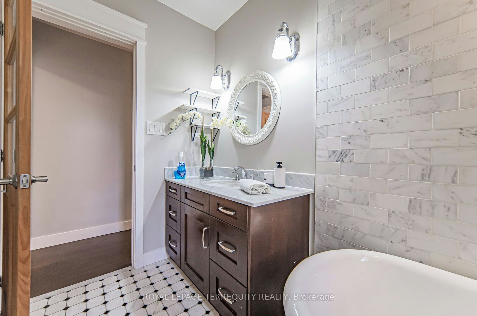 B-256 Boston Avenue, Toronto, ON, M4M 2V3 - 13